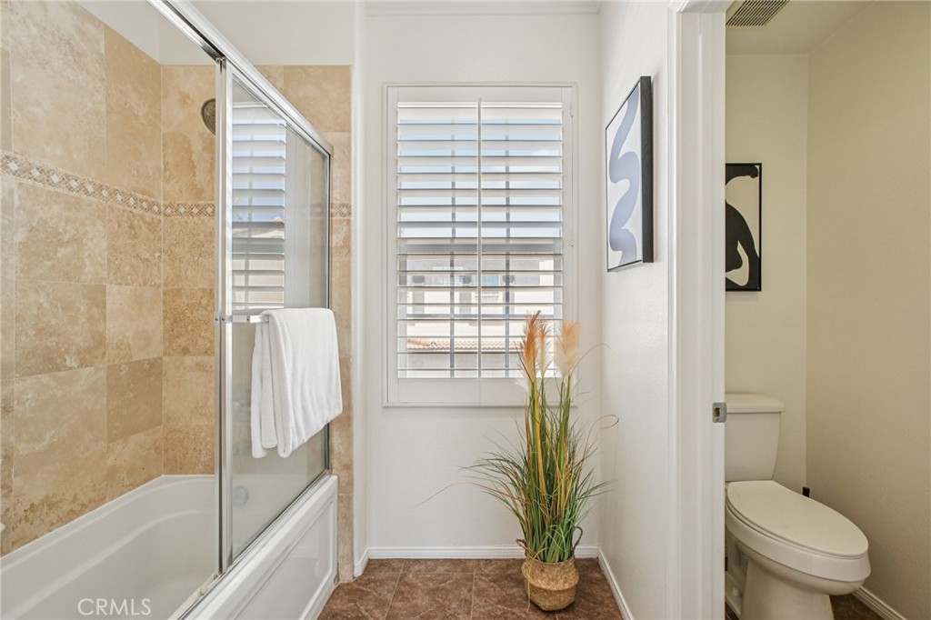 15212 Cambridge Street