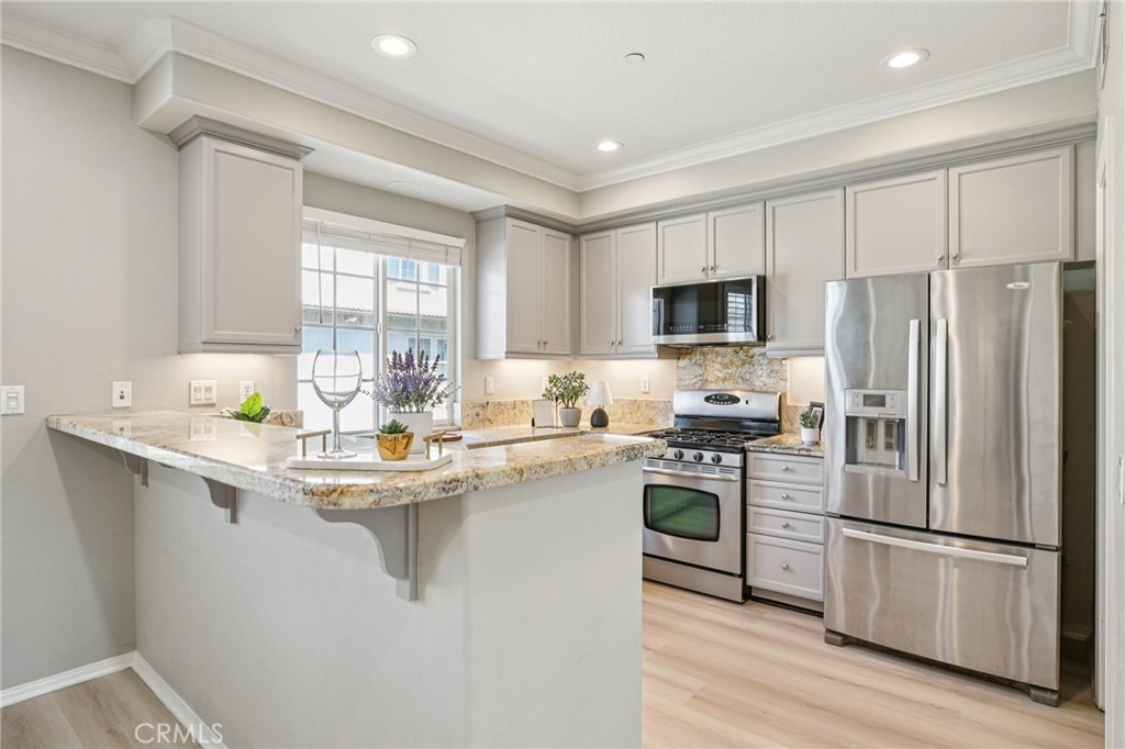 15212 Cambridge Street