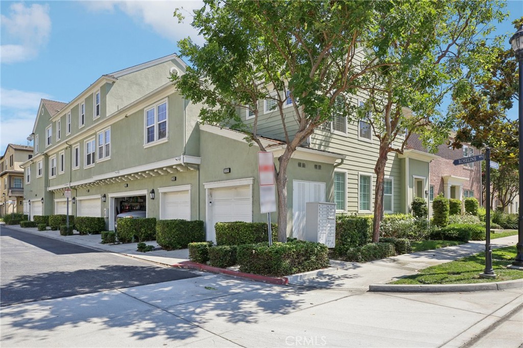 15212 Cambridge Street