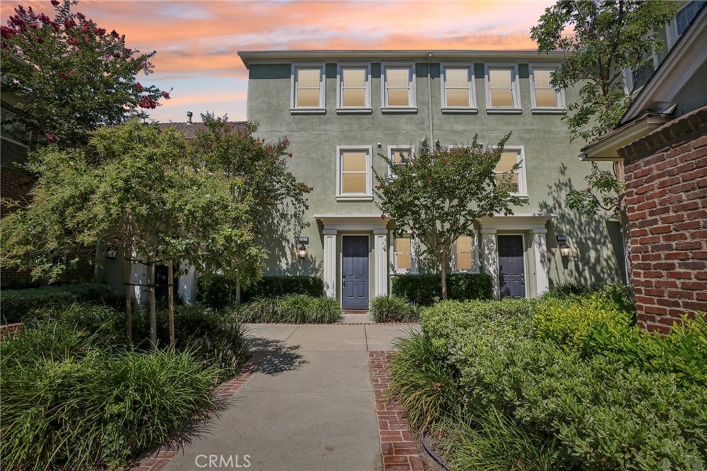 15212 Cambridge Street