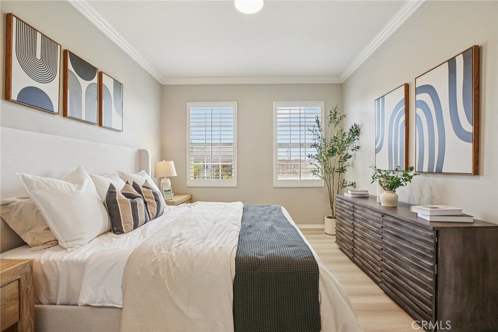 15212 Cambridge Street