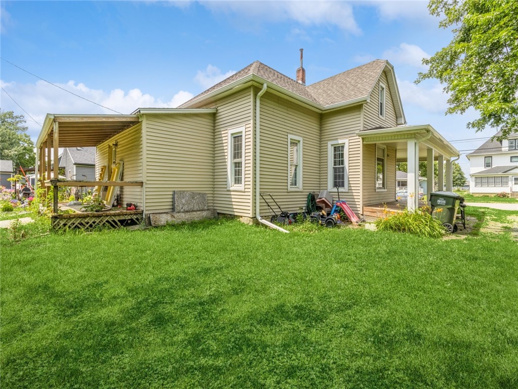 105 W Station Street