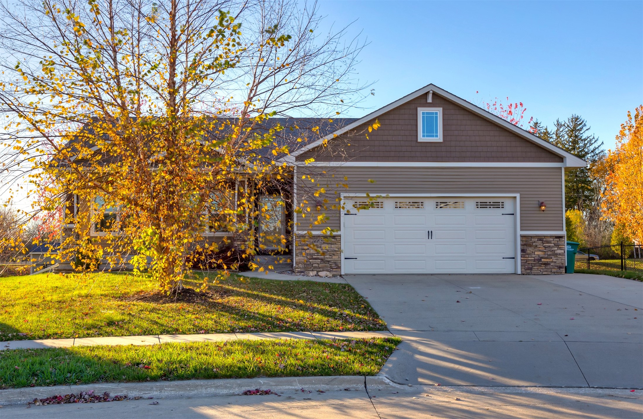 402 NW Cherry Glen Drive
