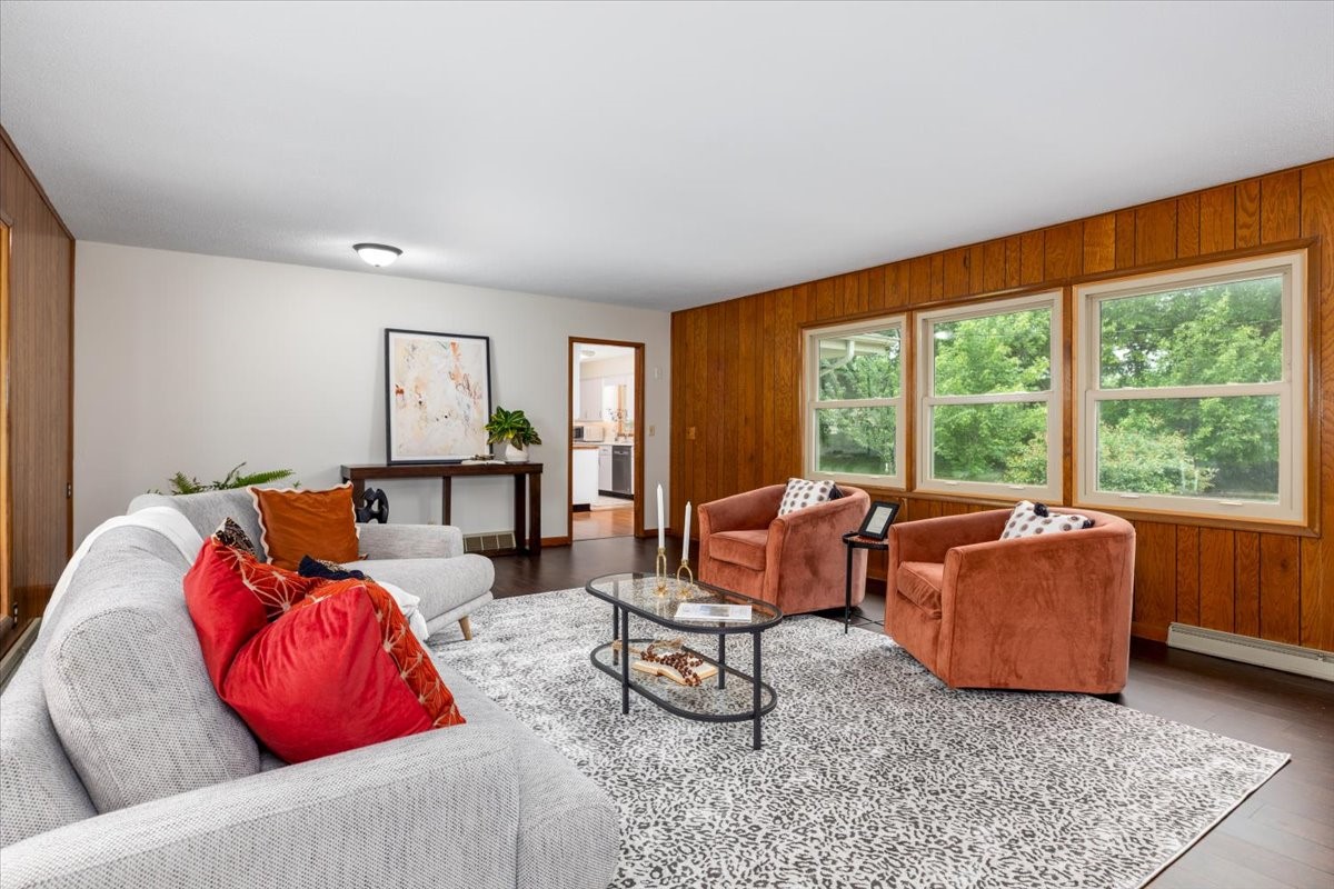1060 NW 70th Place