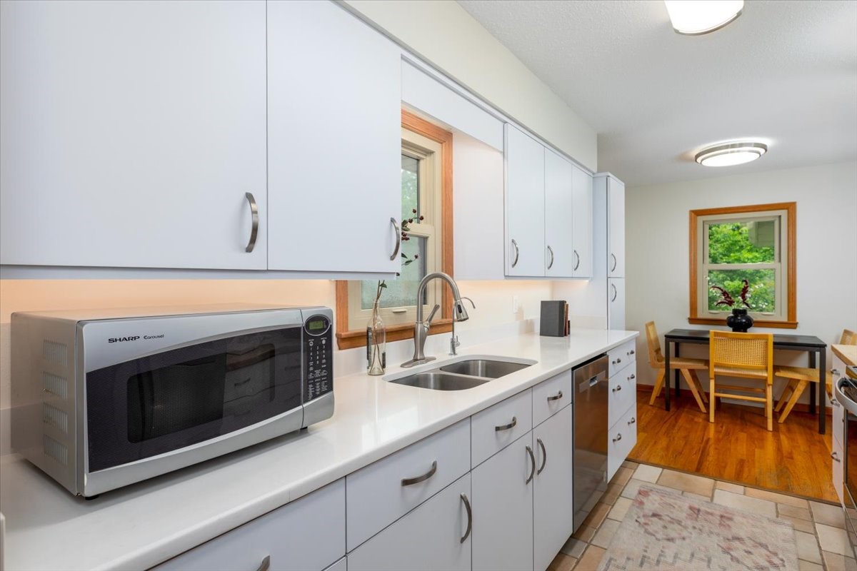 1060 NW 70th Place