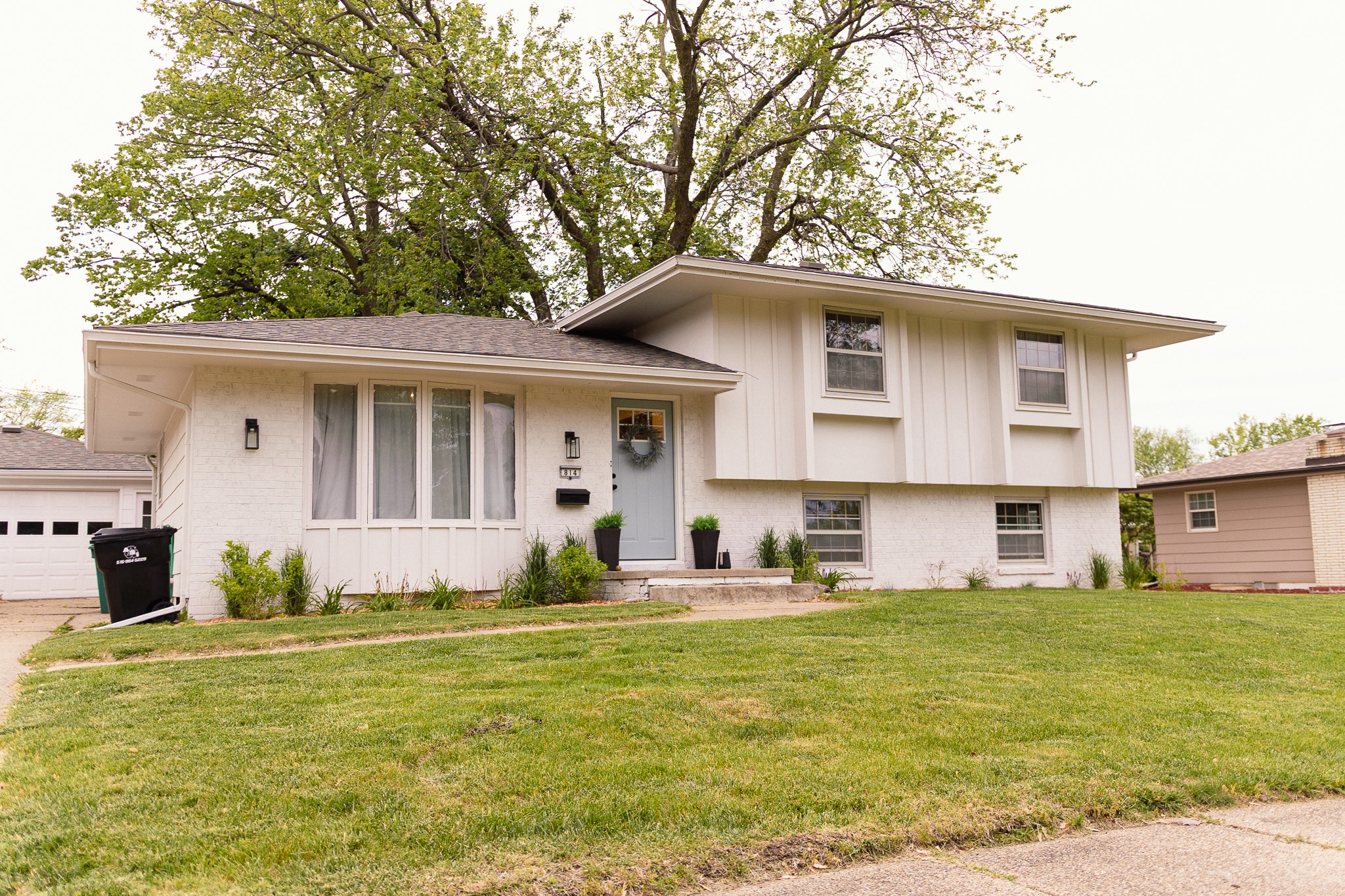 814 SE Innsbruck Drive