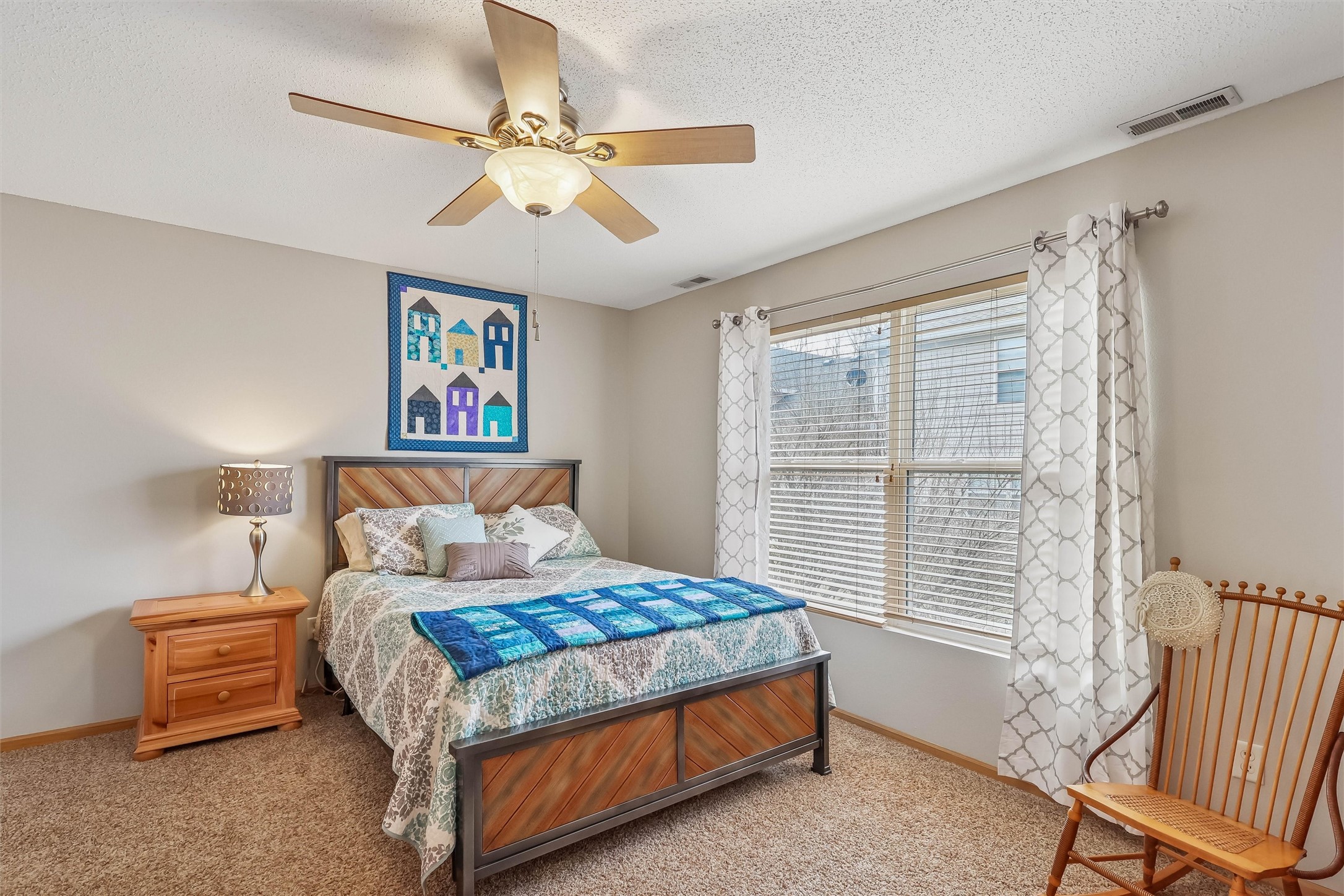1013 NW Prairie Ridge Drive