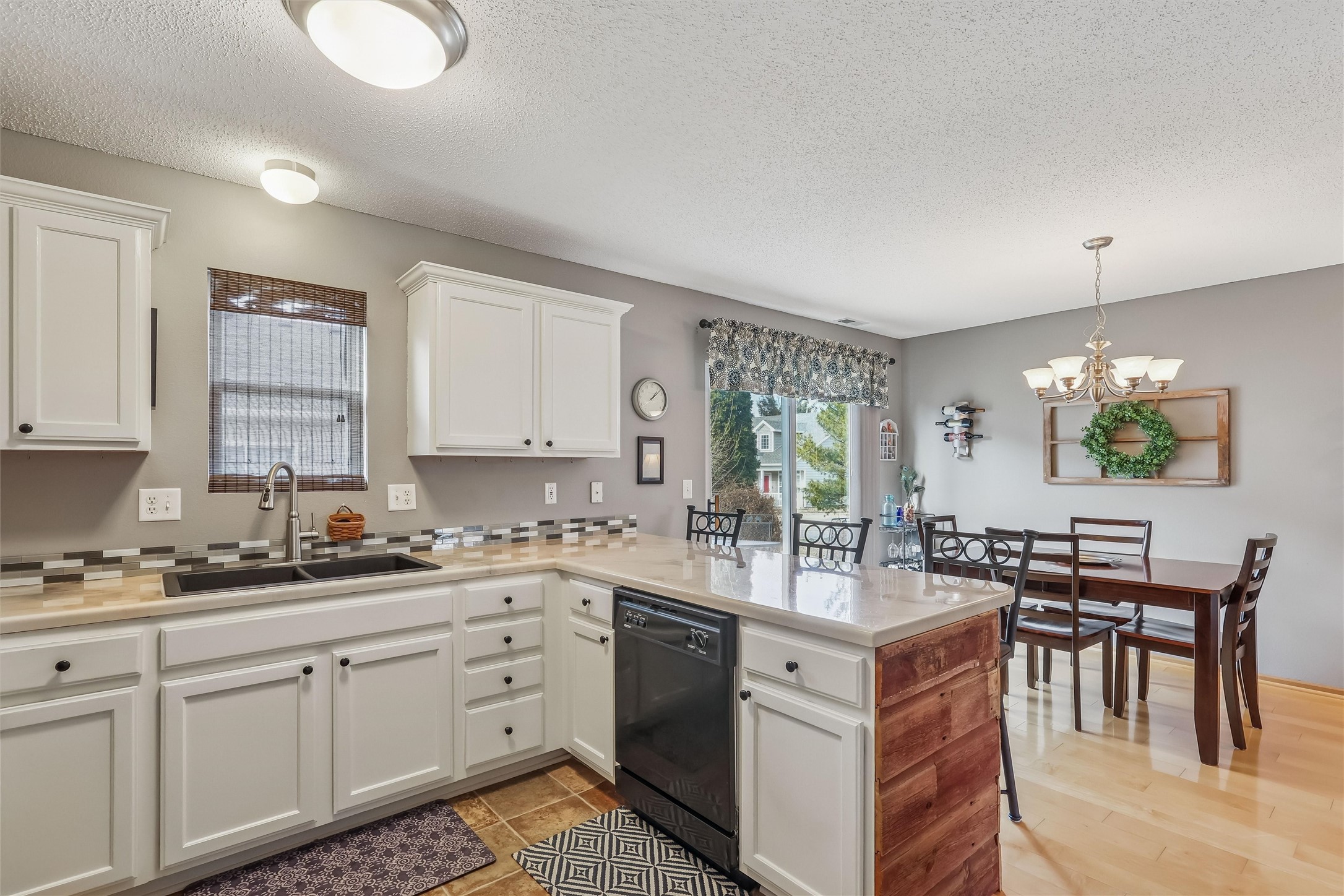 1013 NW Prairie Ridge Drive