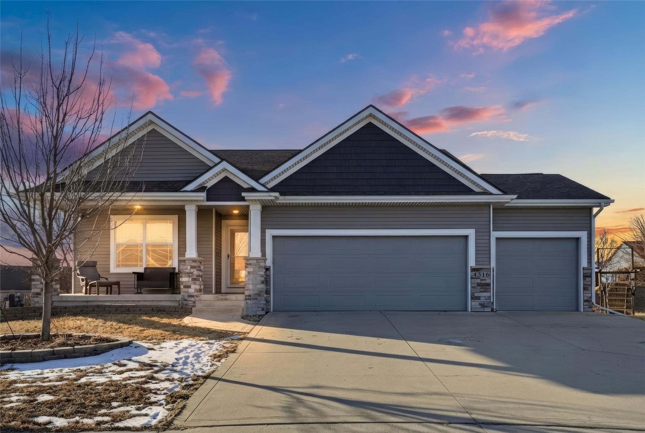 4316 SW Ash Court