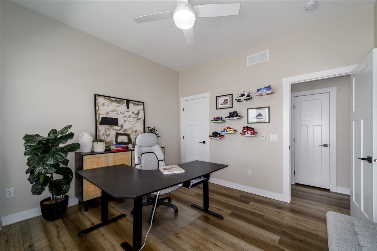 1604 SW Franklin Drive