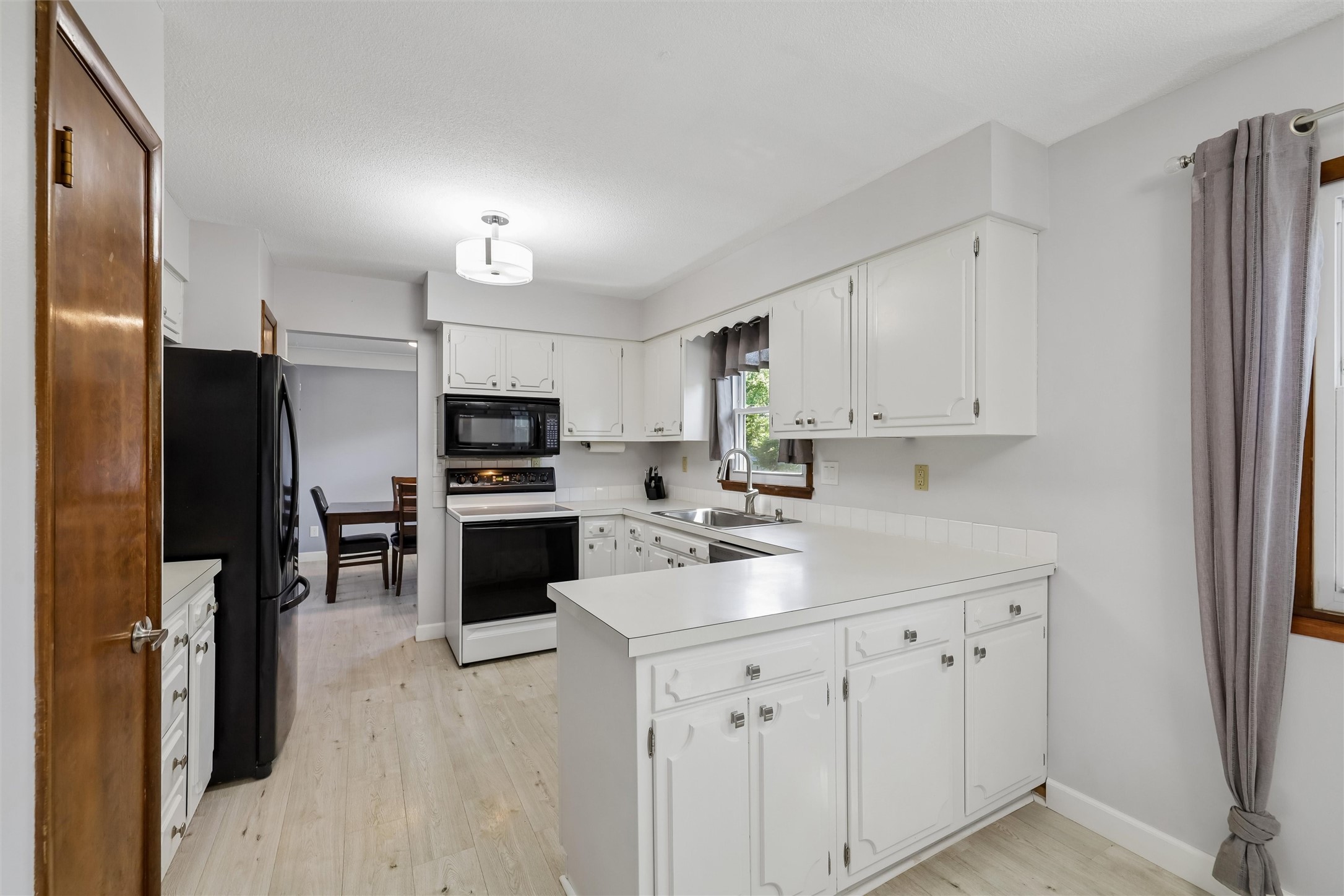 1041 22nd Street