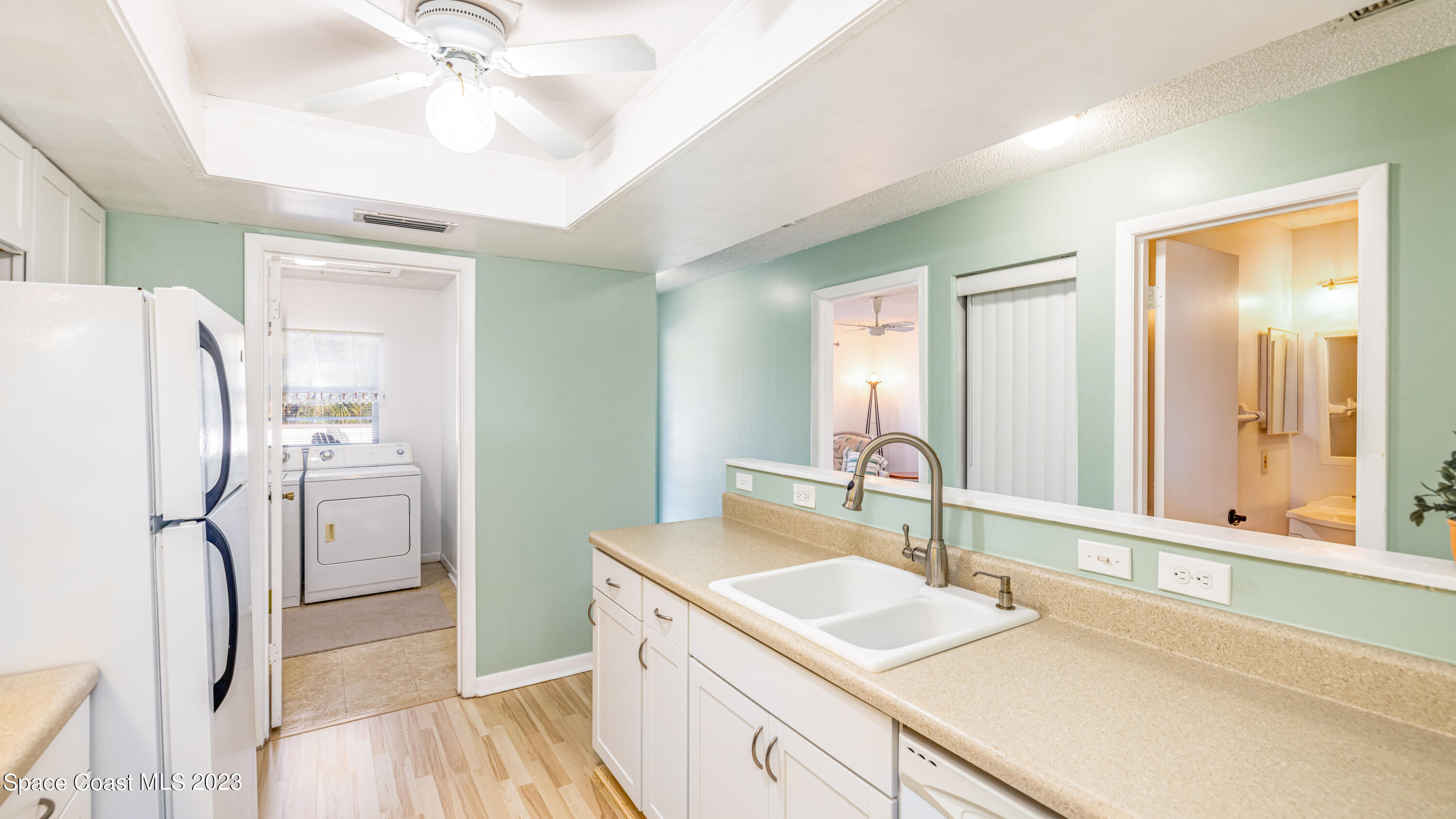 2862 Demaret Drive, 711