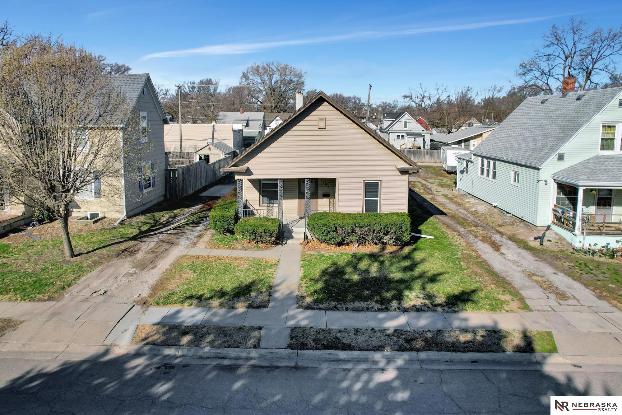 1305 N 25th Street