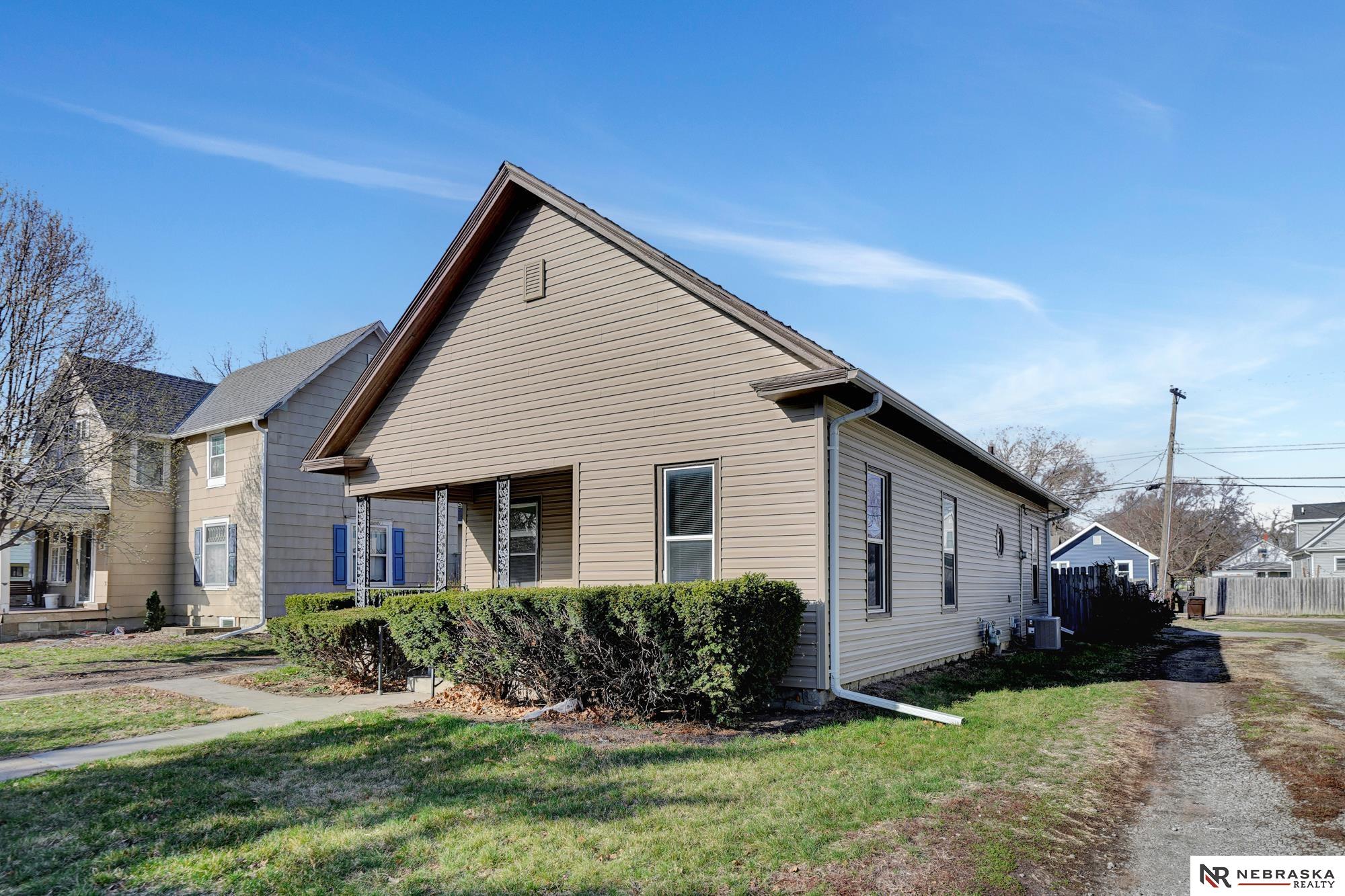 1305 N 25th Street