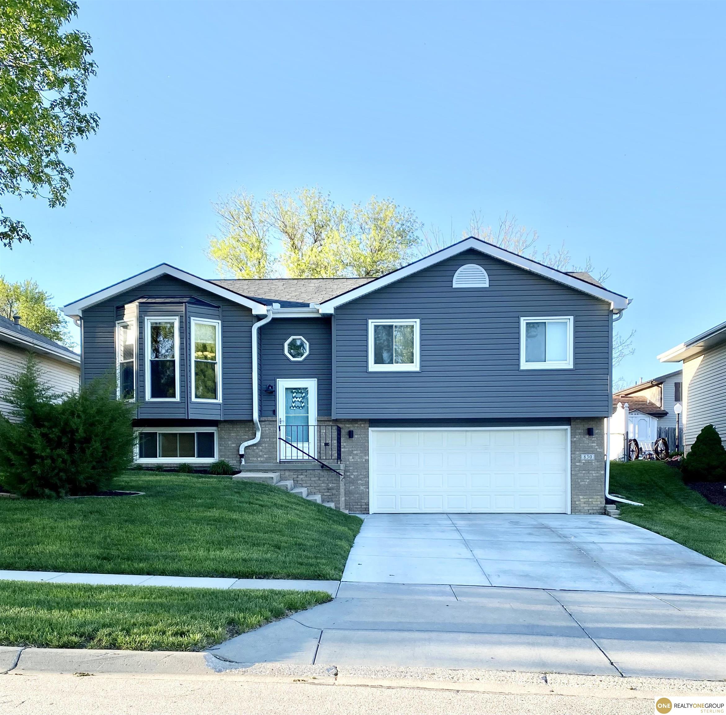 830 W Custer Street