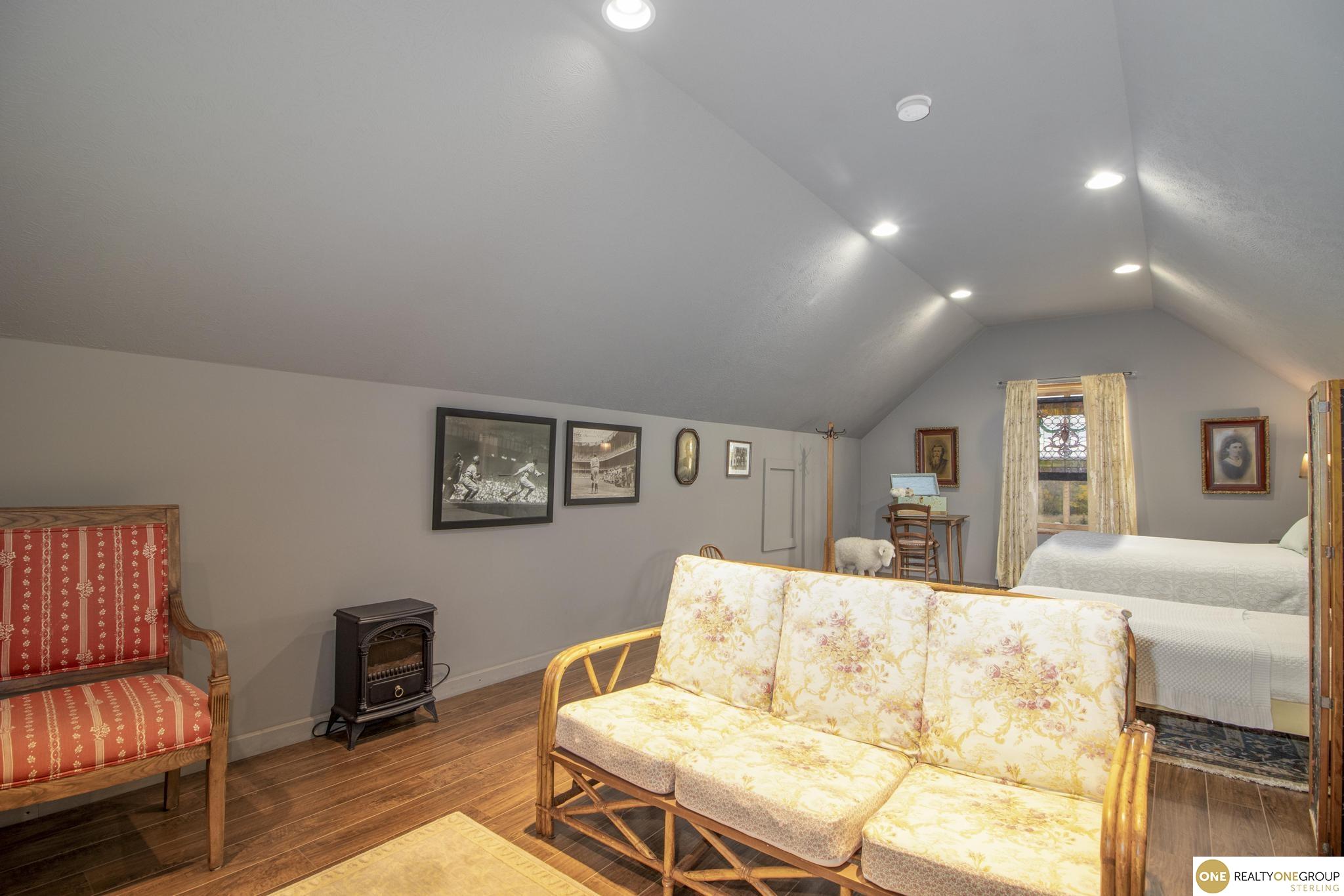 6277 W Leealan Lane