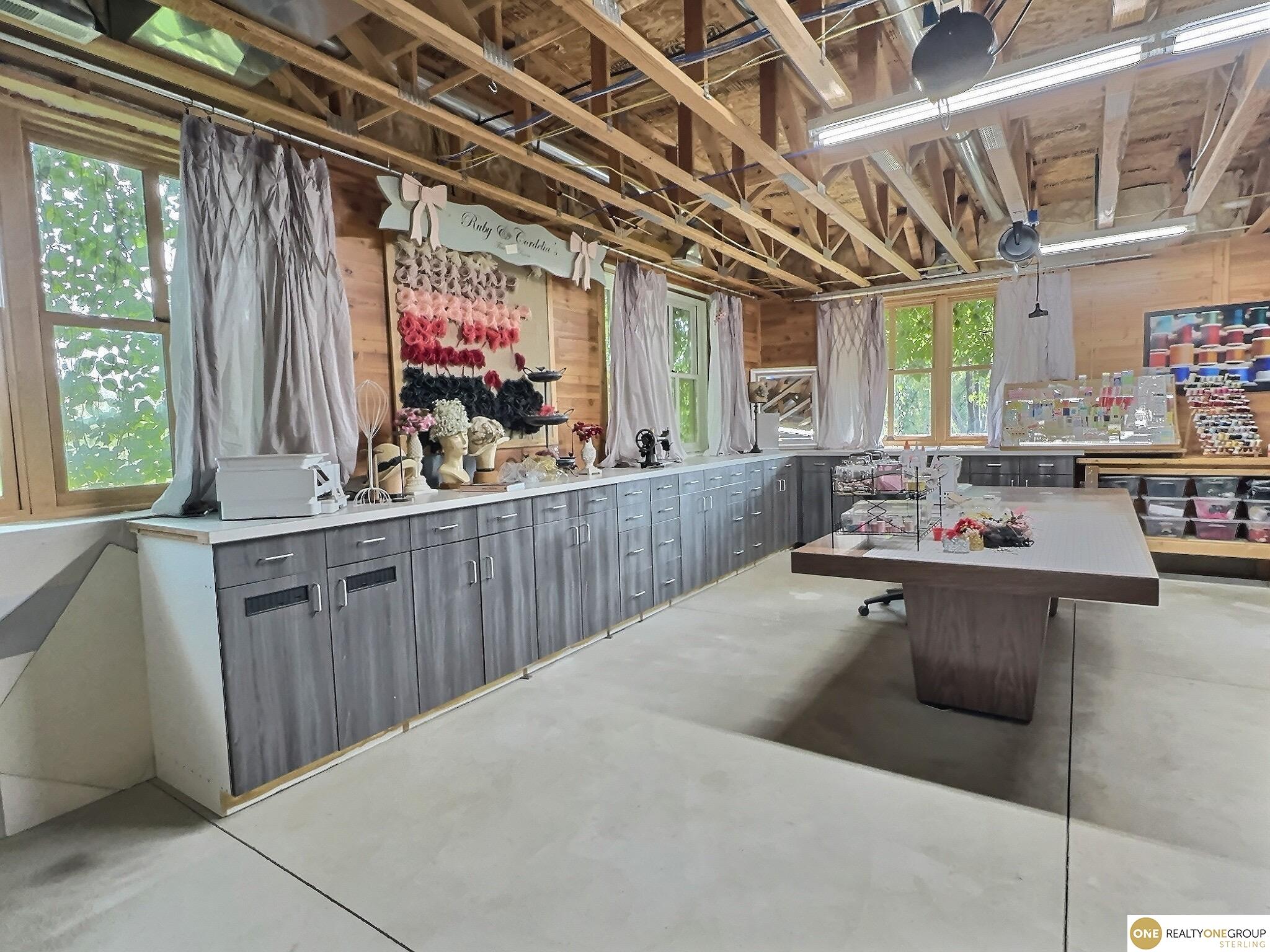 6277 W Leealan Lane