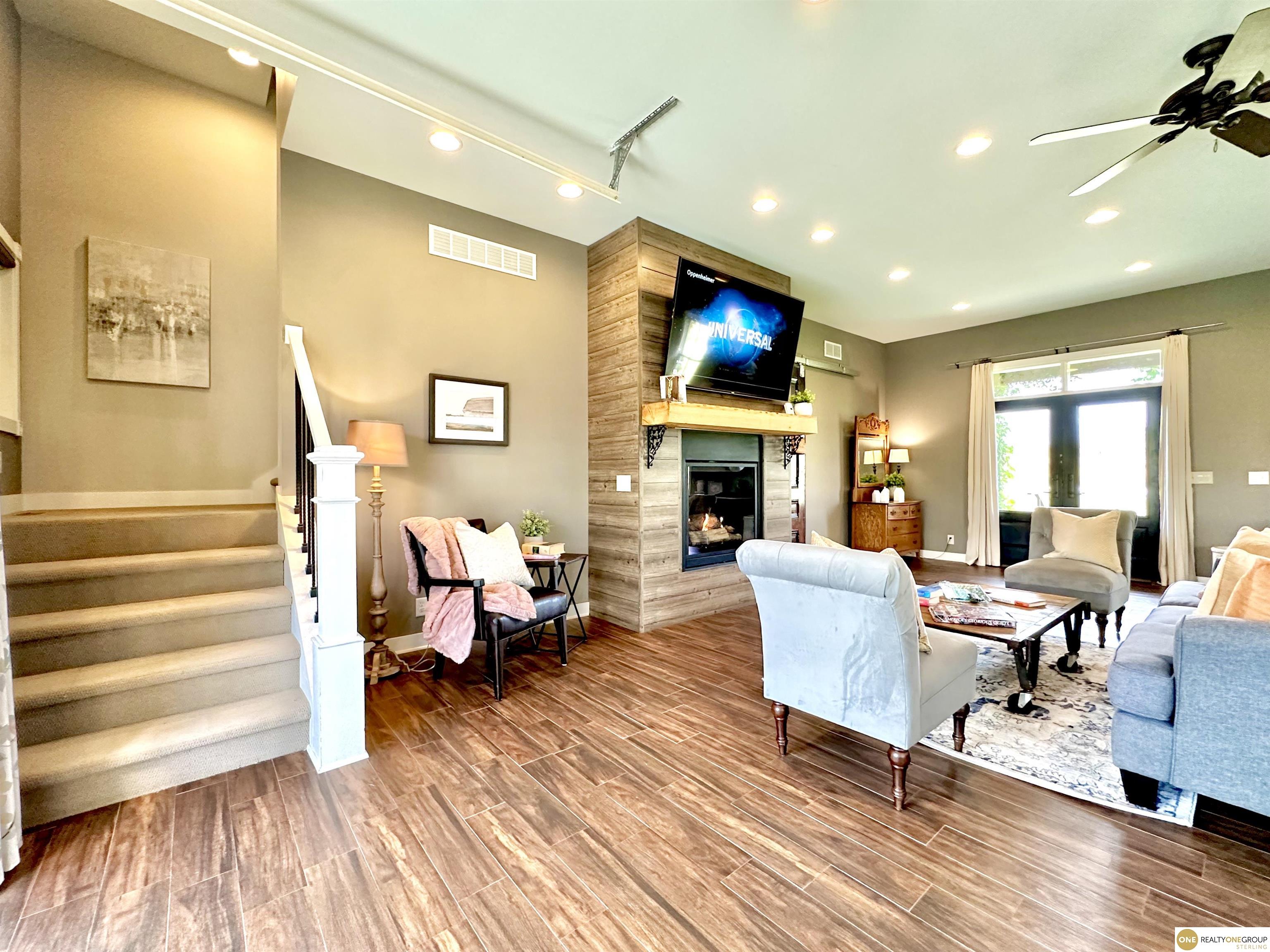 6277 W Leealan Lane