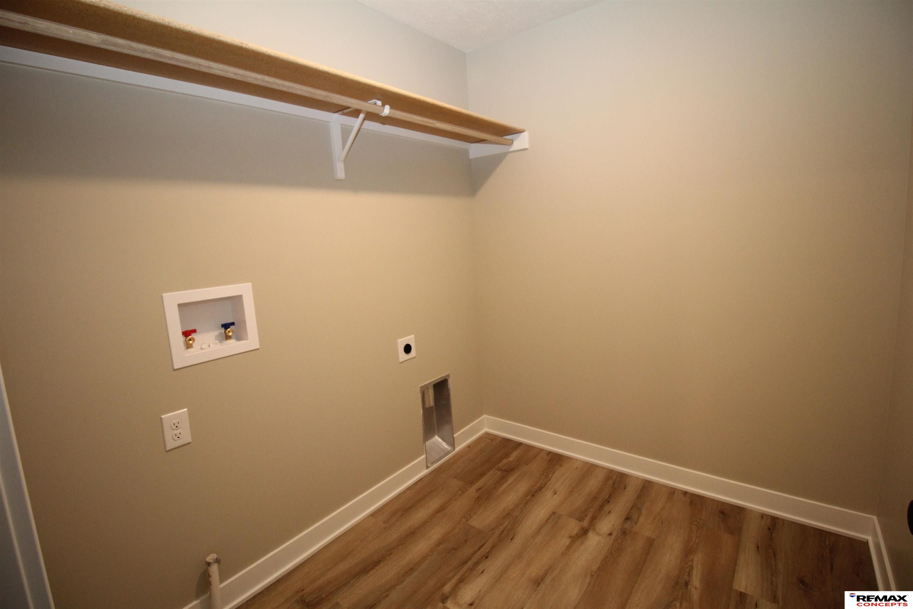 4342 Woodside Village Drive