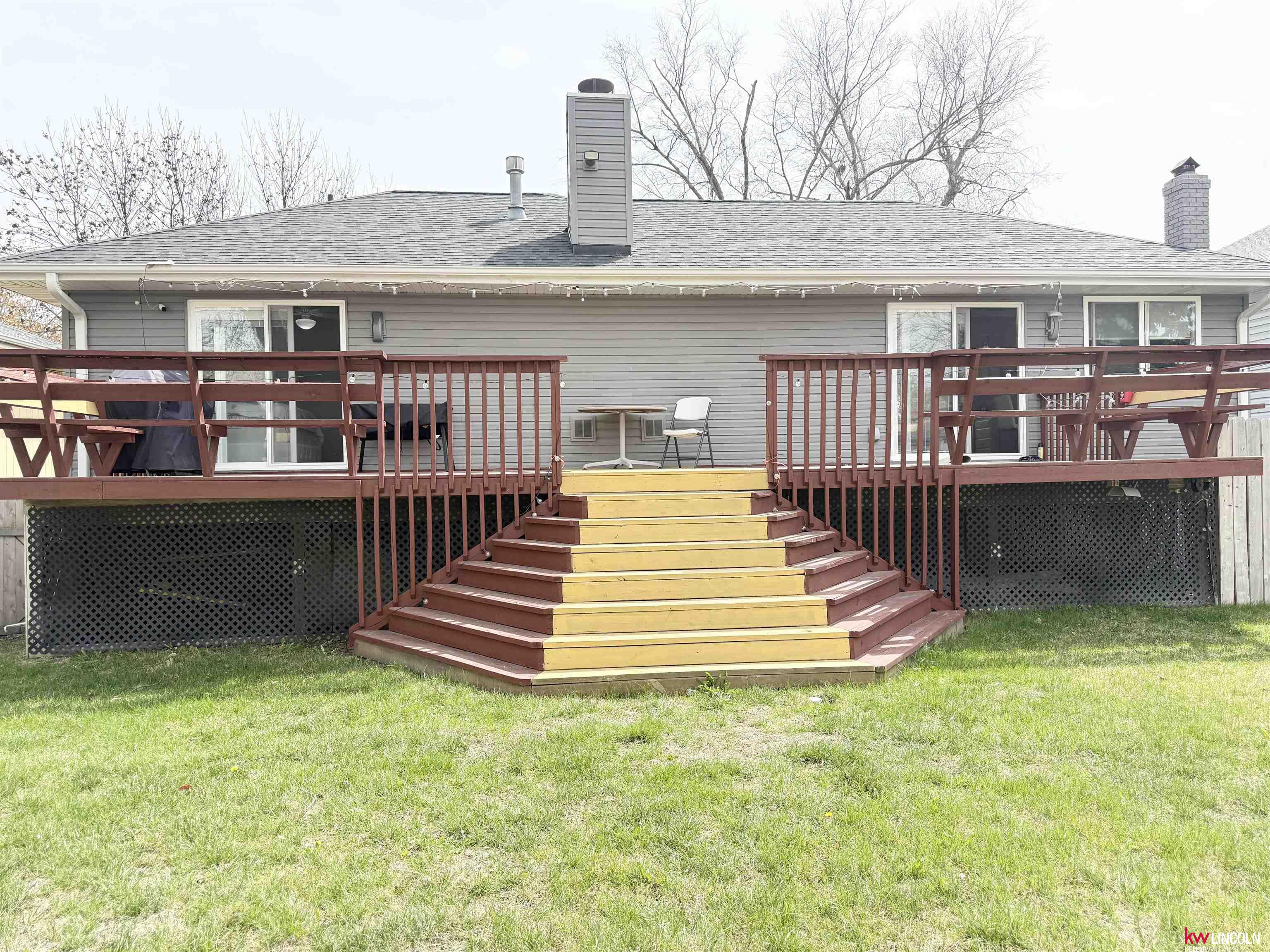 440 W Burt Drive