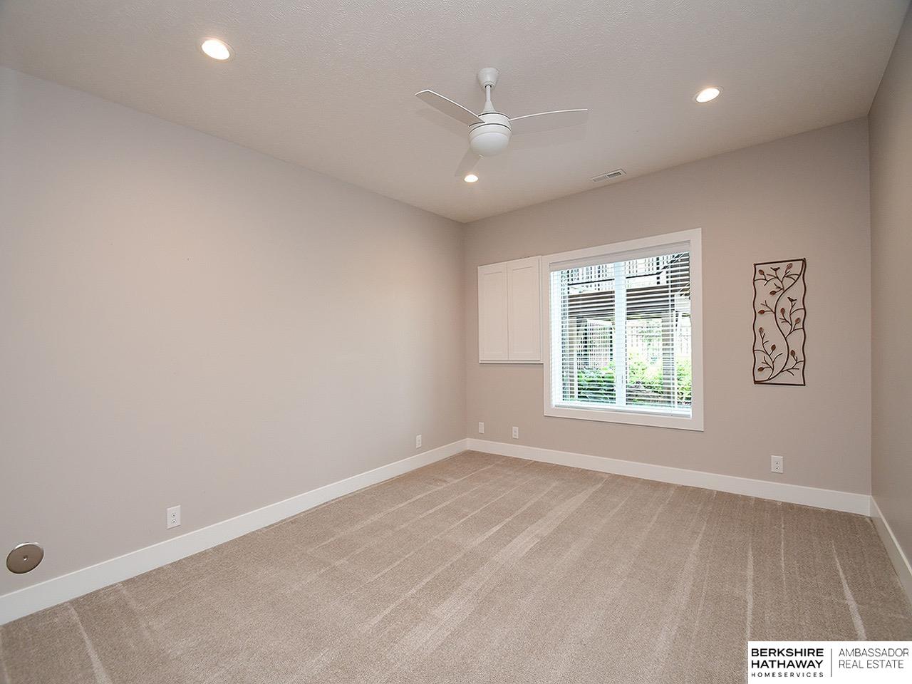 2921 S 89th Street