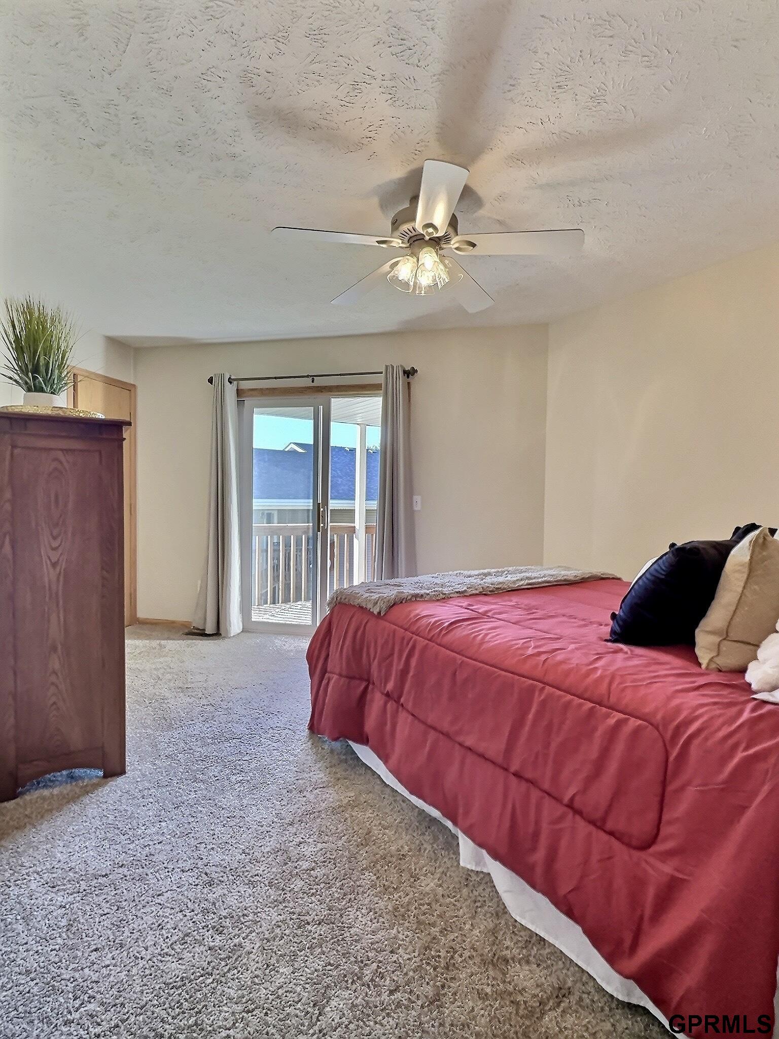 566 Lakeside Drive # 48