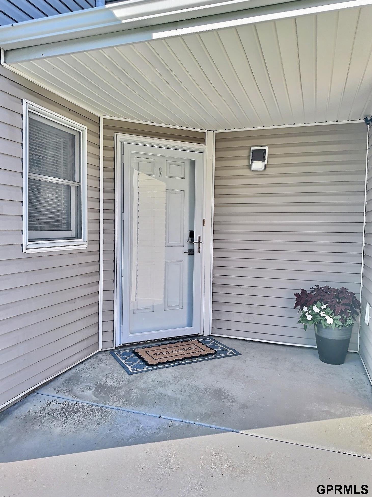 566 Lakeside Drive # 48