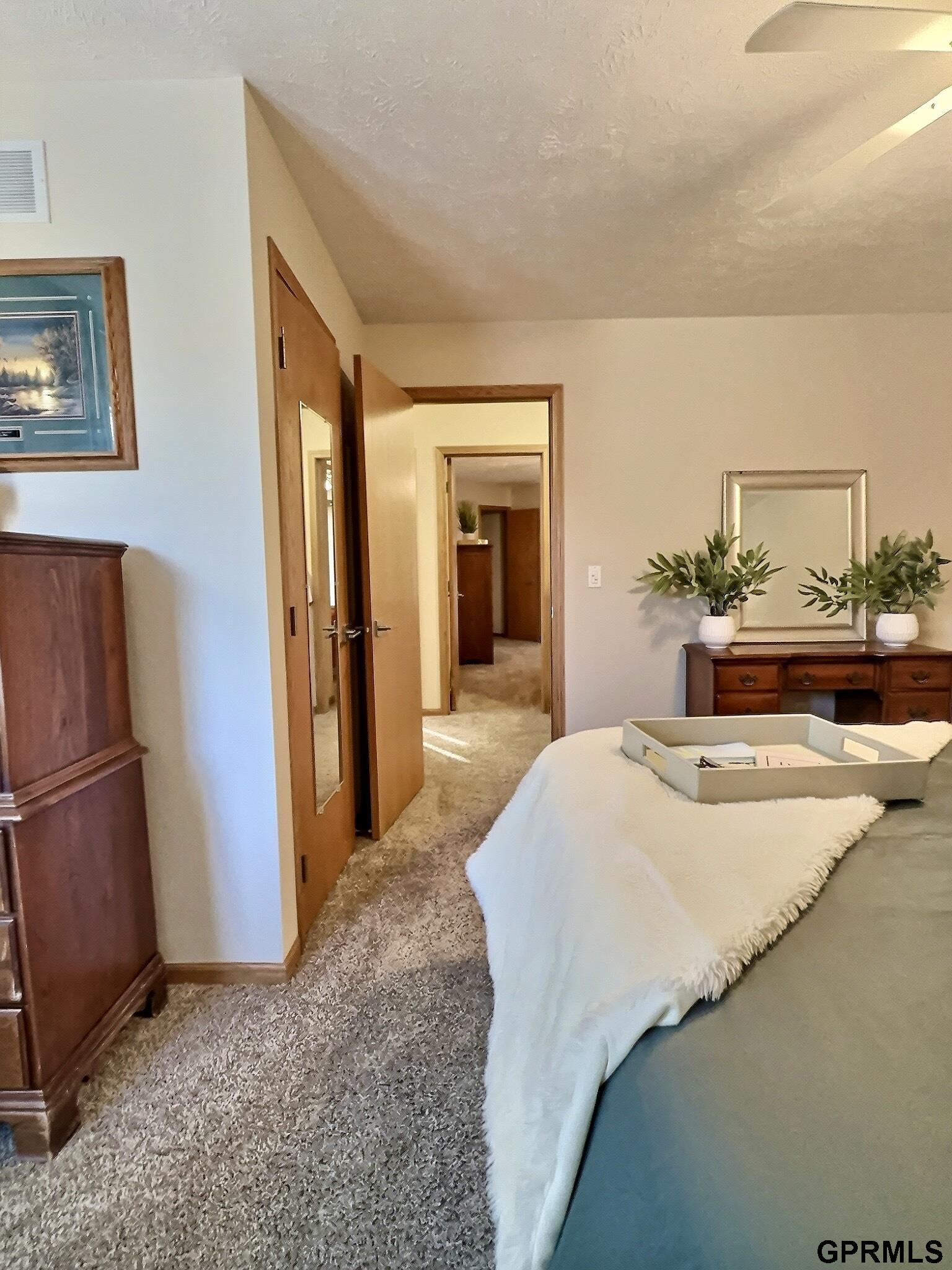 566 Lakeside Drive # 48