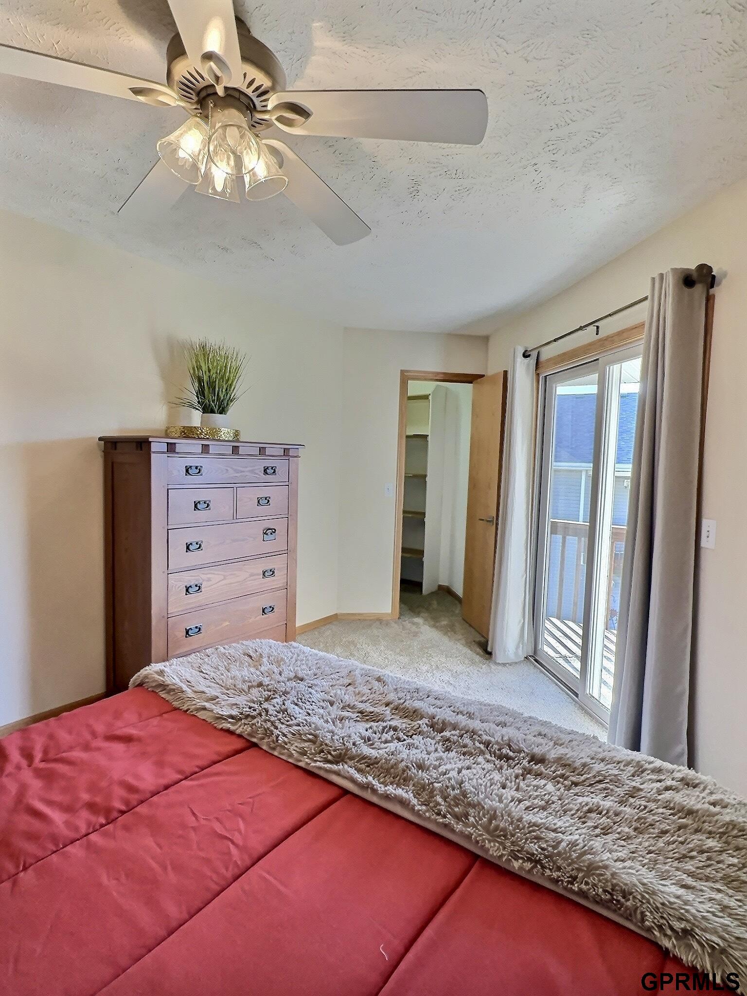 566 Lakeside Drive # 48