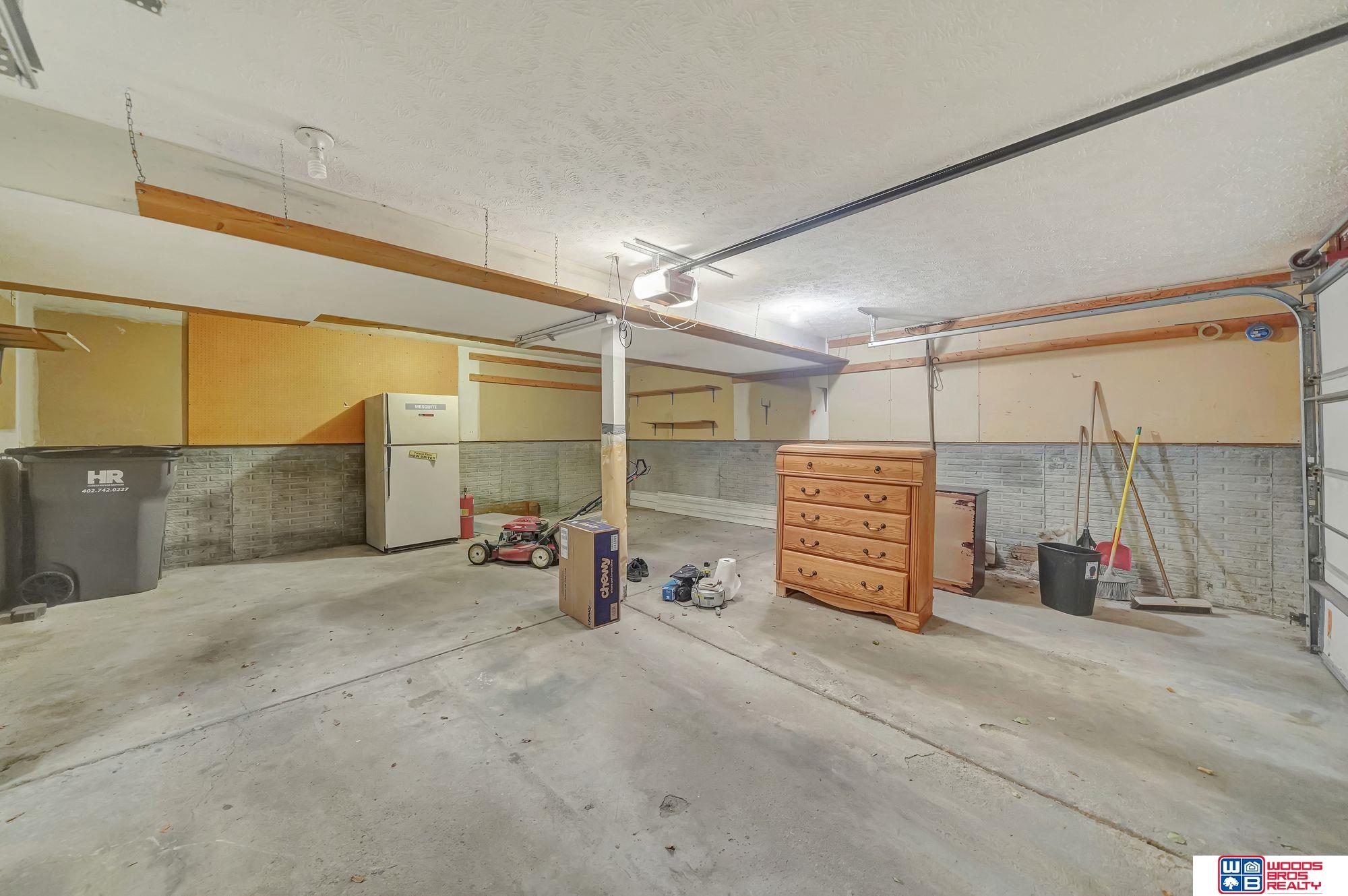 1700 W Plum Street