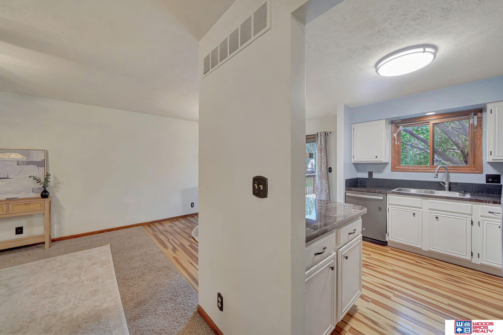 1700 W Plum Street