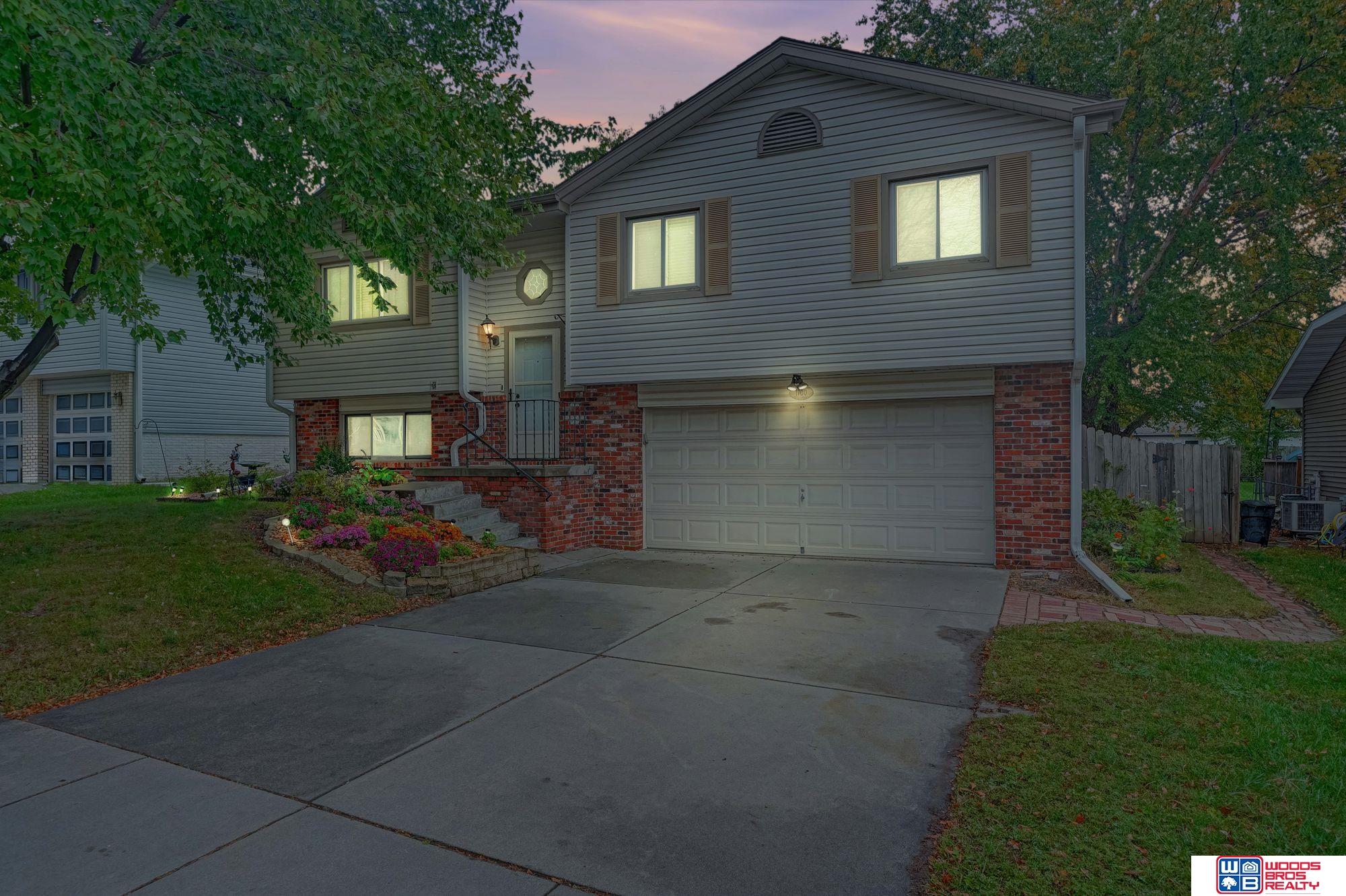 1700 W Plum Street