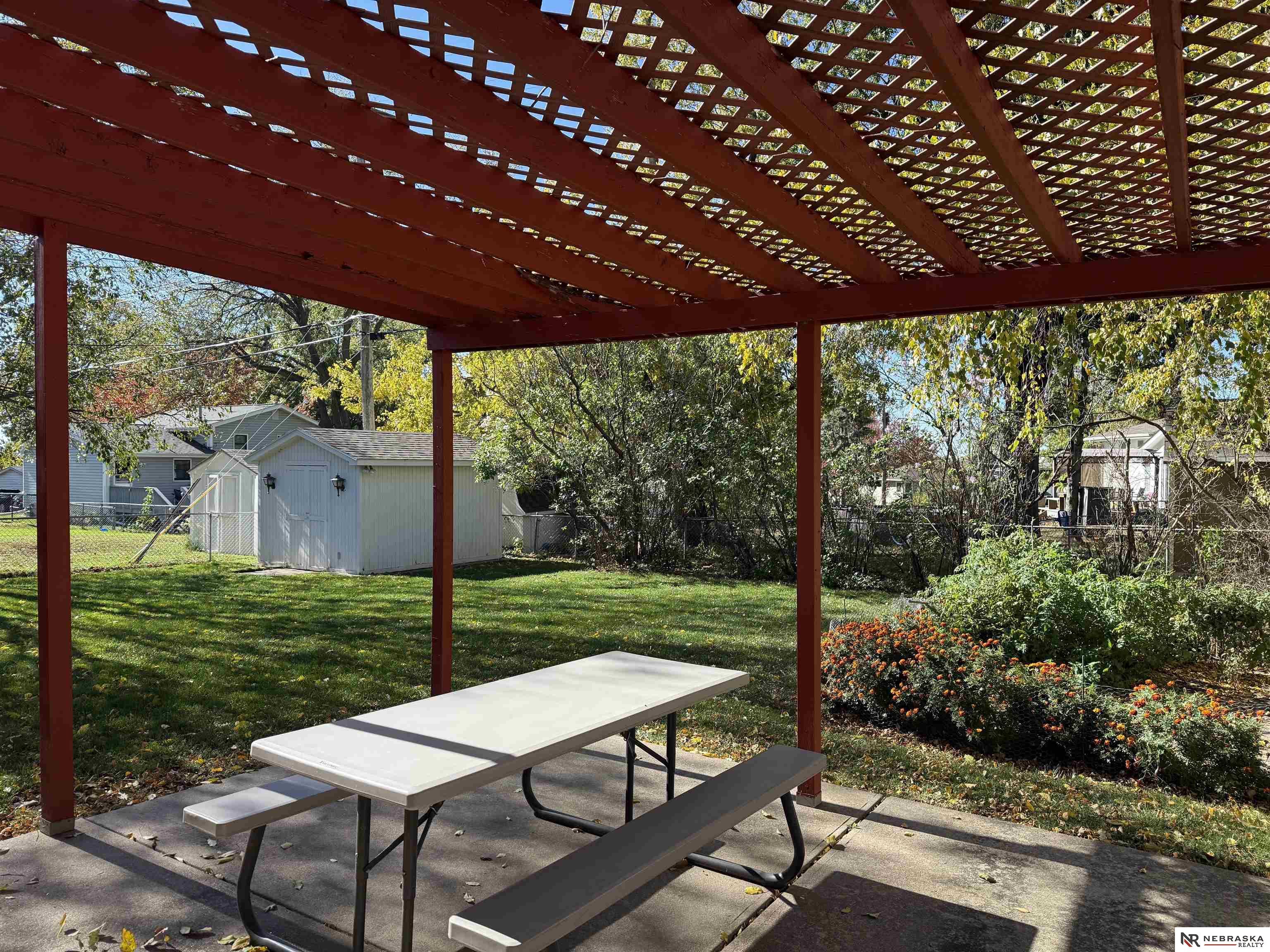 4832 Magnolia Street