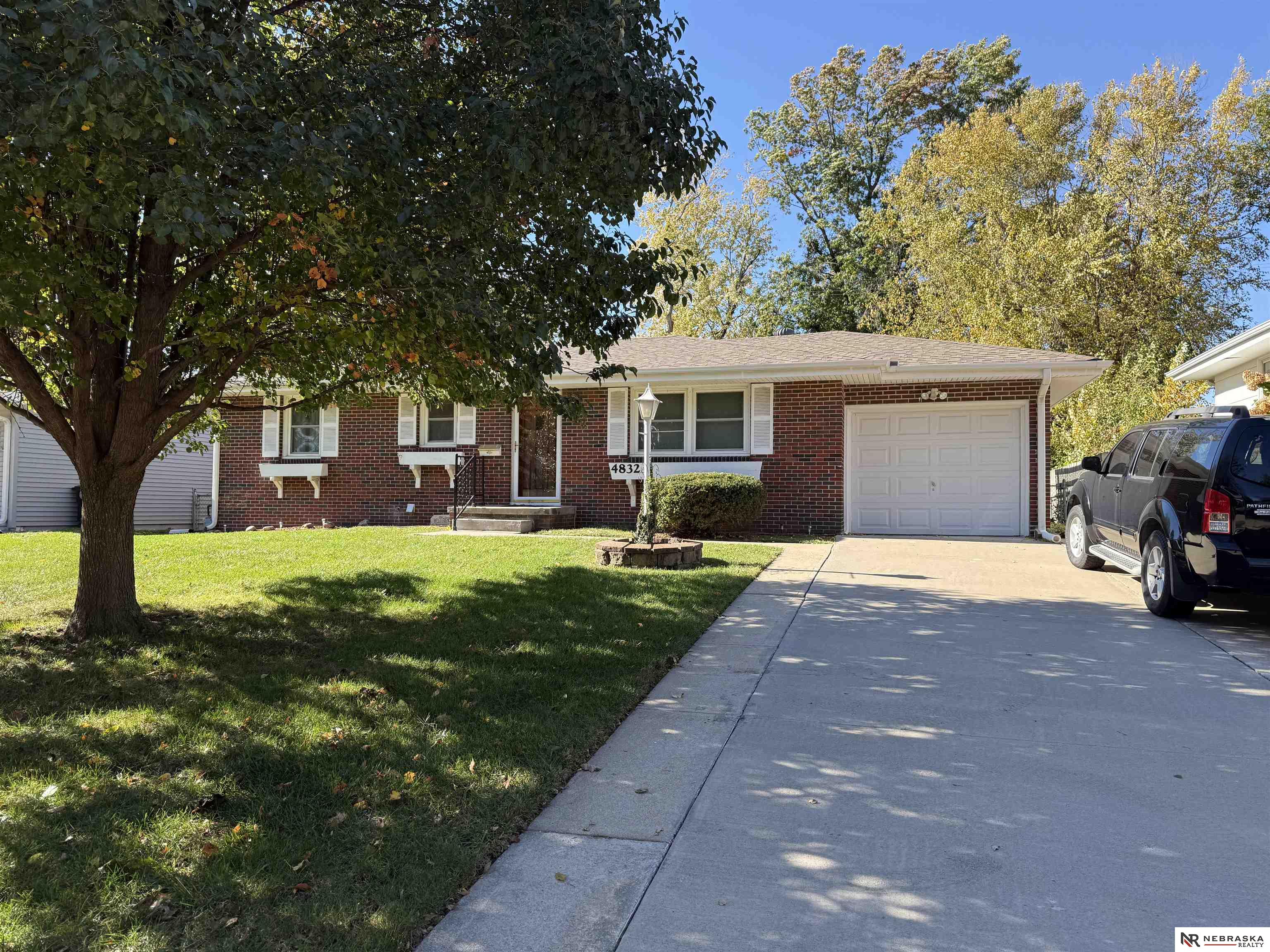 4832 Magnolia Street