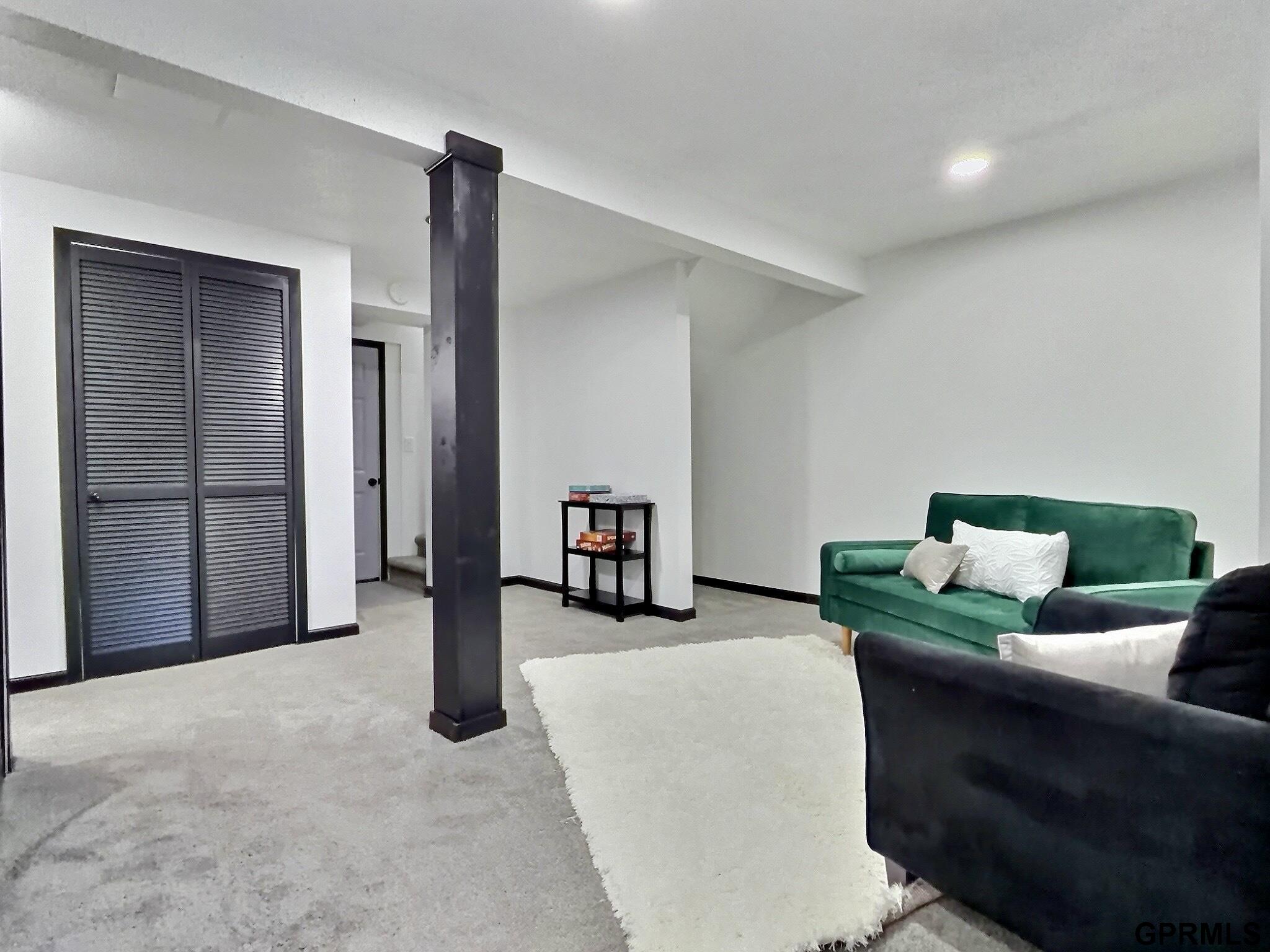 916 Carriage Way # 13