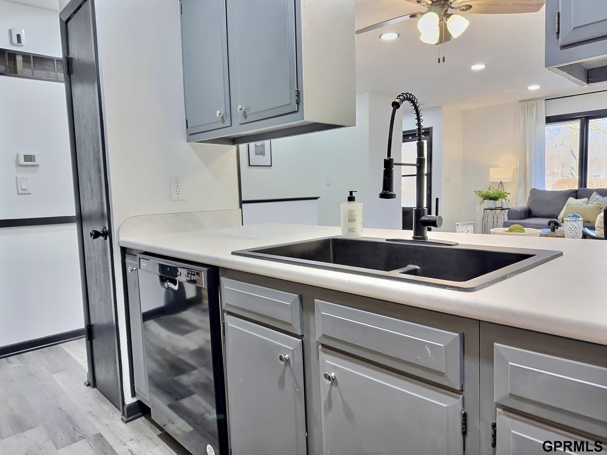 916 Carriage Way # 13