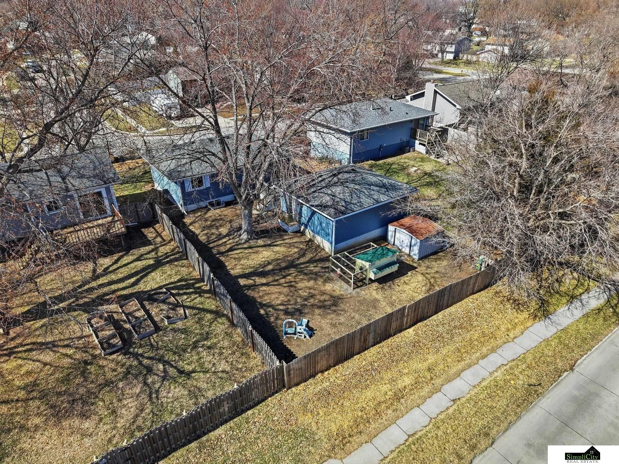 3200 NW 1 Street