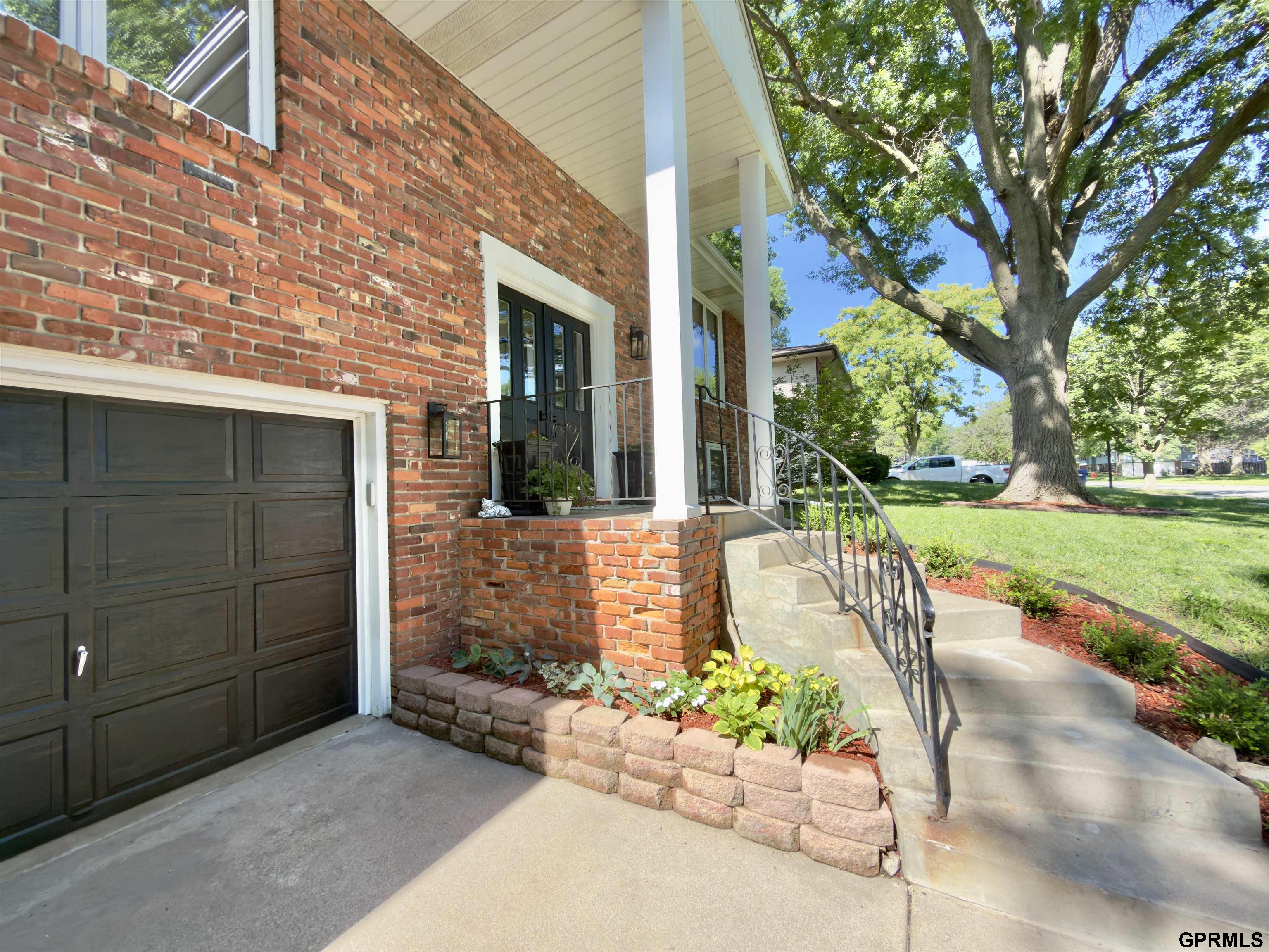 4723 Kirkwood Drive
