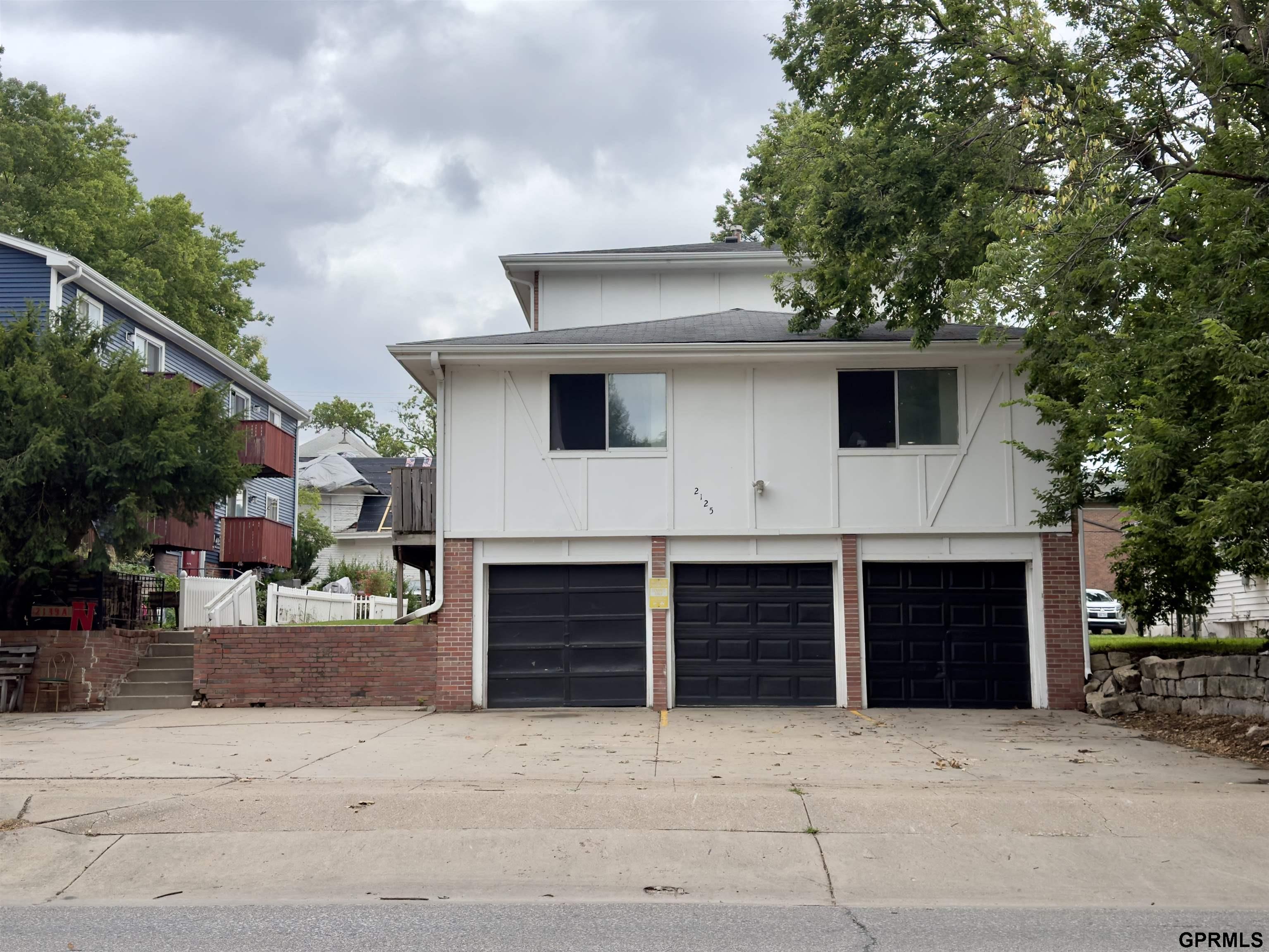 2125 A Street