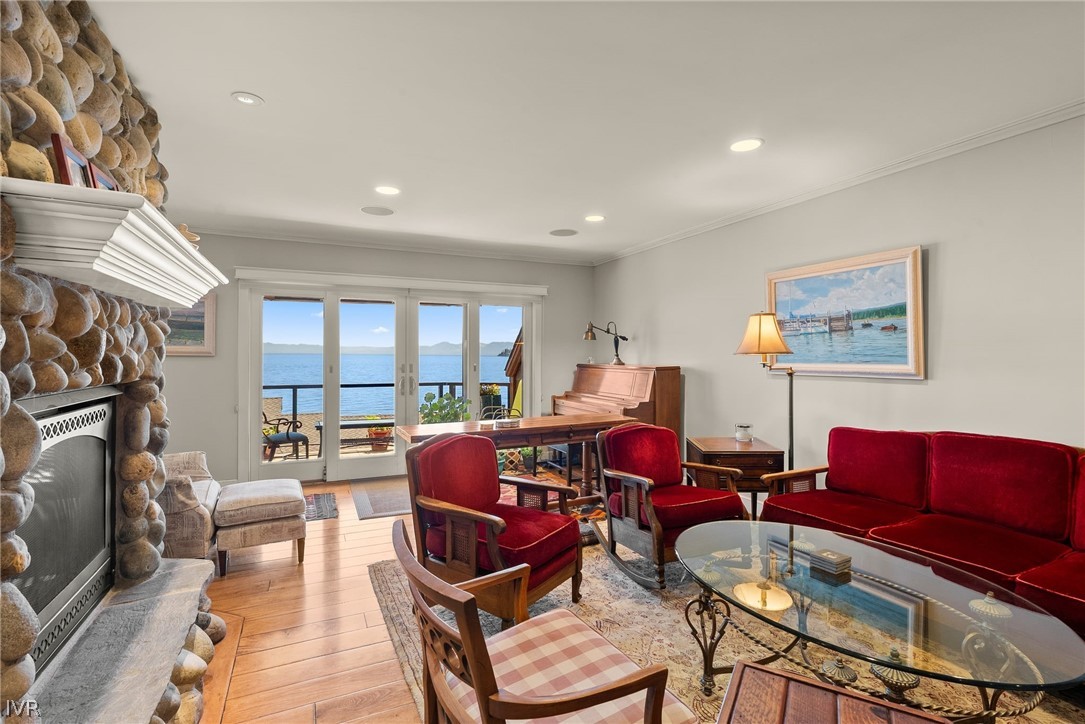 501 Lakeshore Boulevard 15