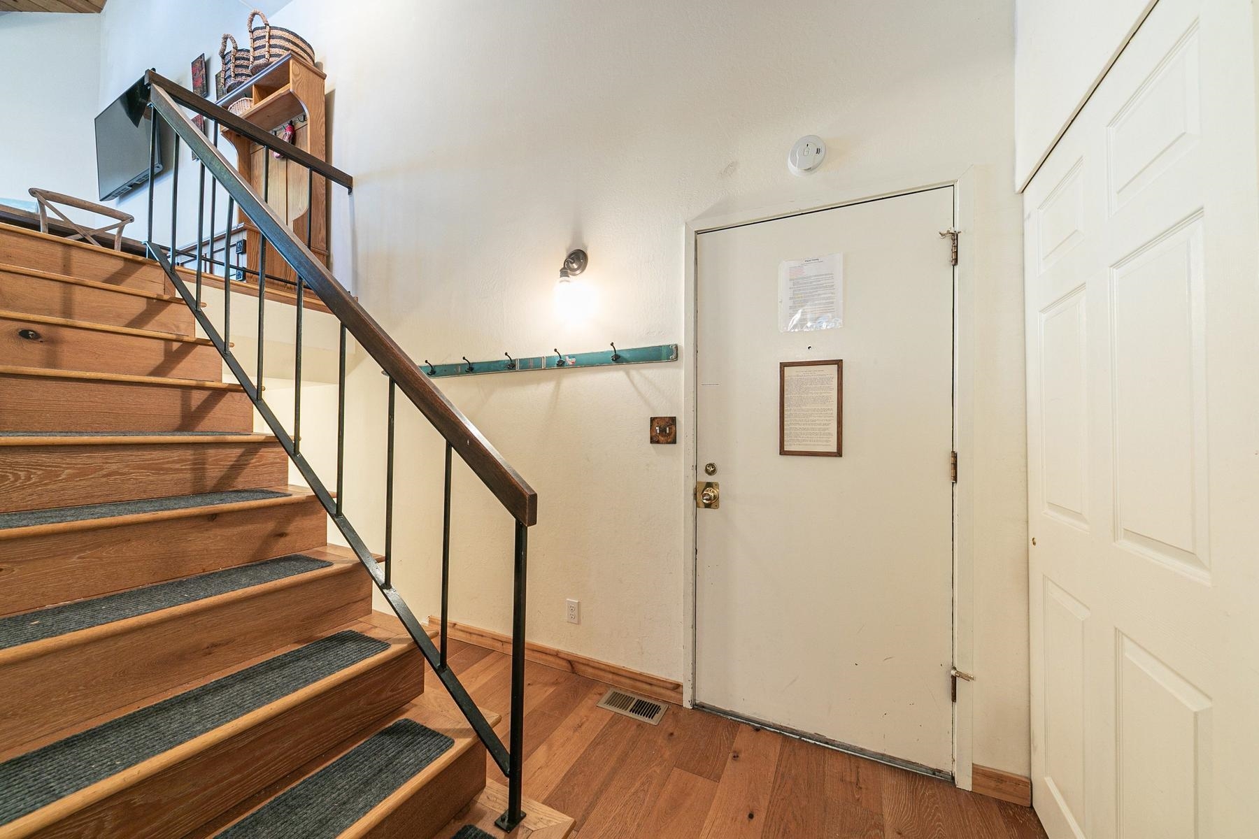 2755 North Lake Boulevard # 5 Unit: #5