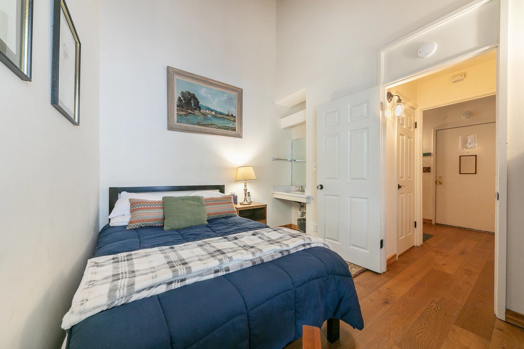 2755 North Lake Boulevard # 5 Unit: #5