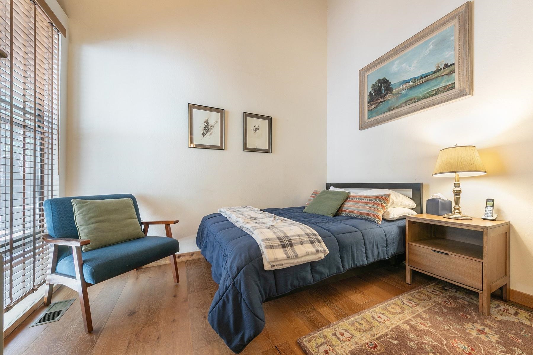 2755 North Lake Boulevard # 5 Unit: #5
