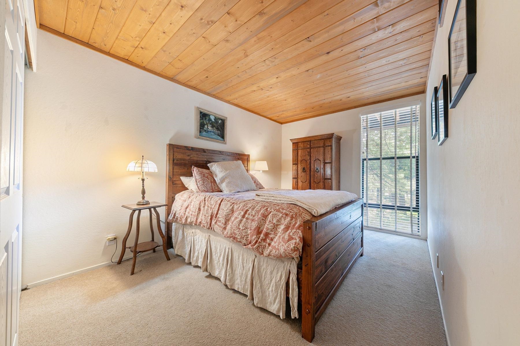 2755 North Lake Boulevard # 5 Unit: #5