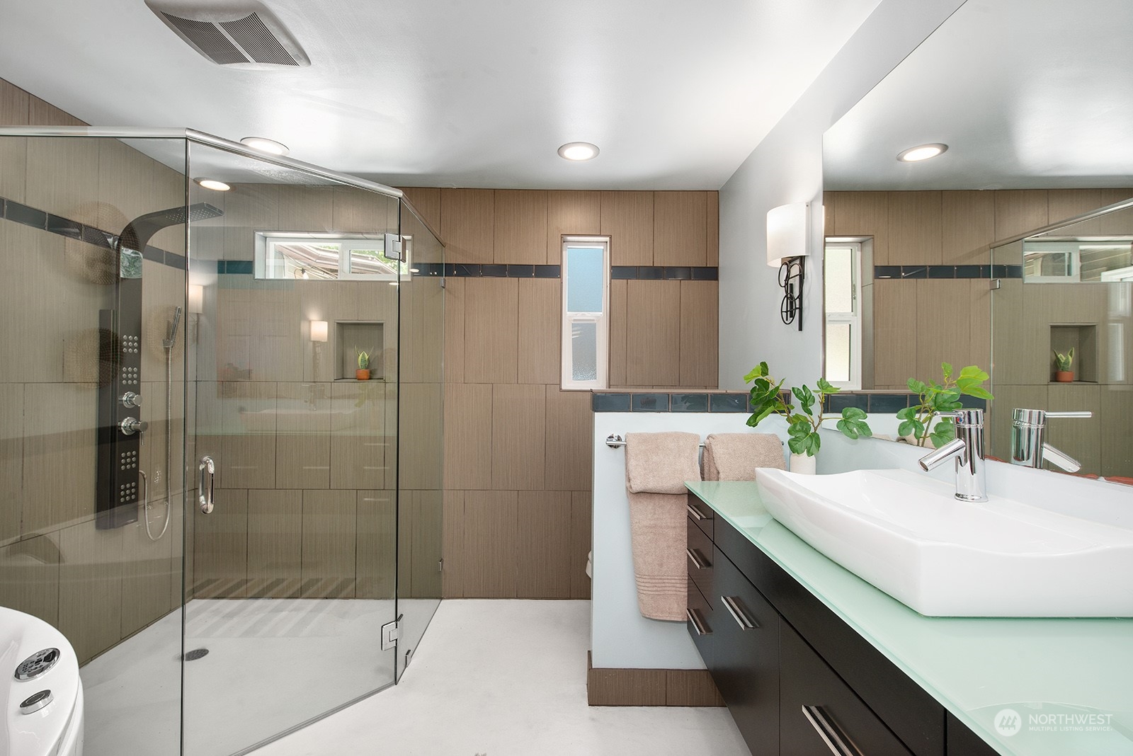 1217 SW Orchard Street