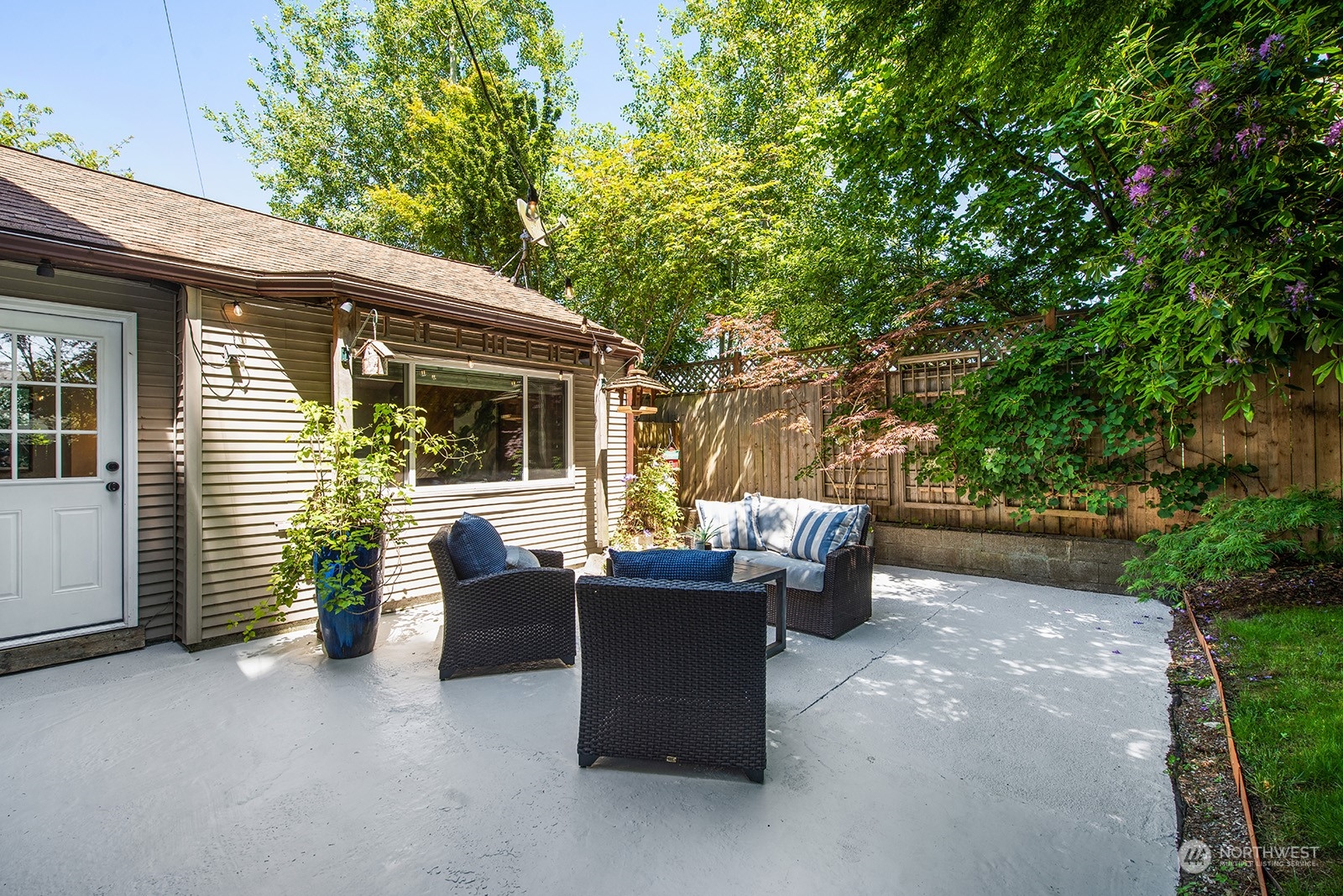 1217 SW Orchard Street