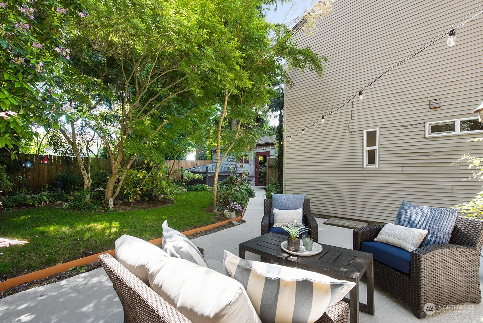 1217 SW Orchard Street