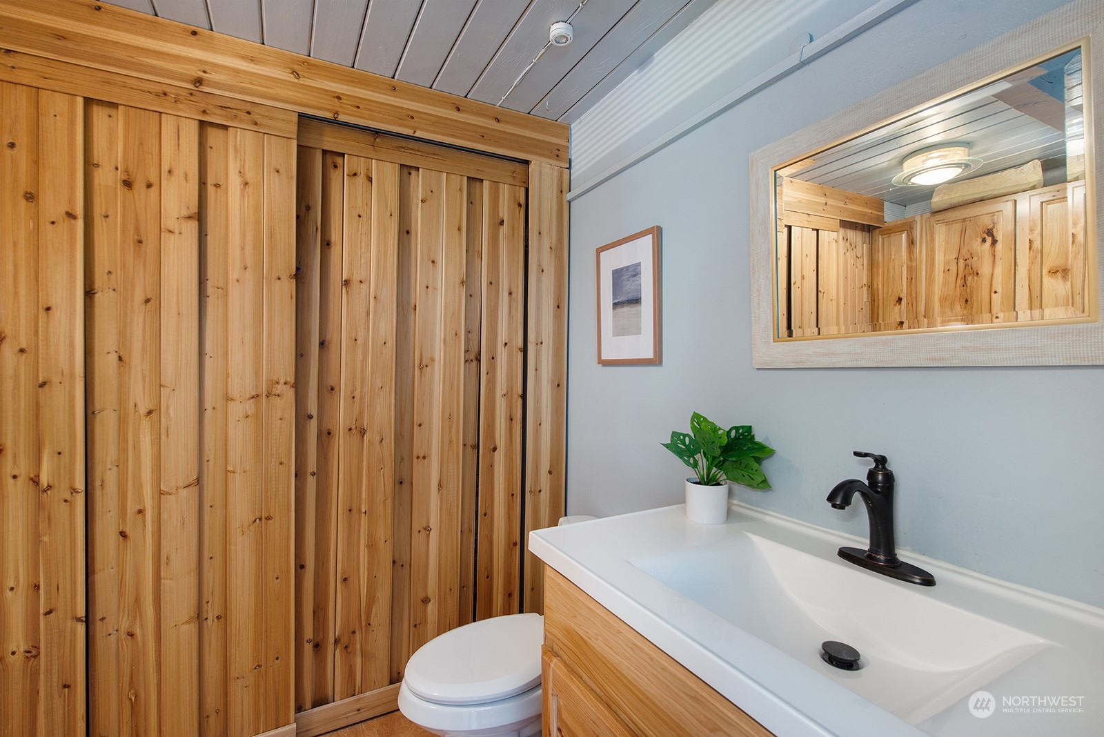 1217 SW Orchard Street