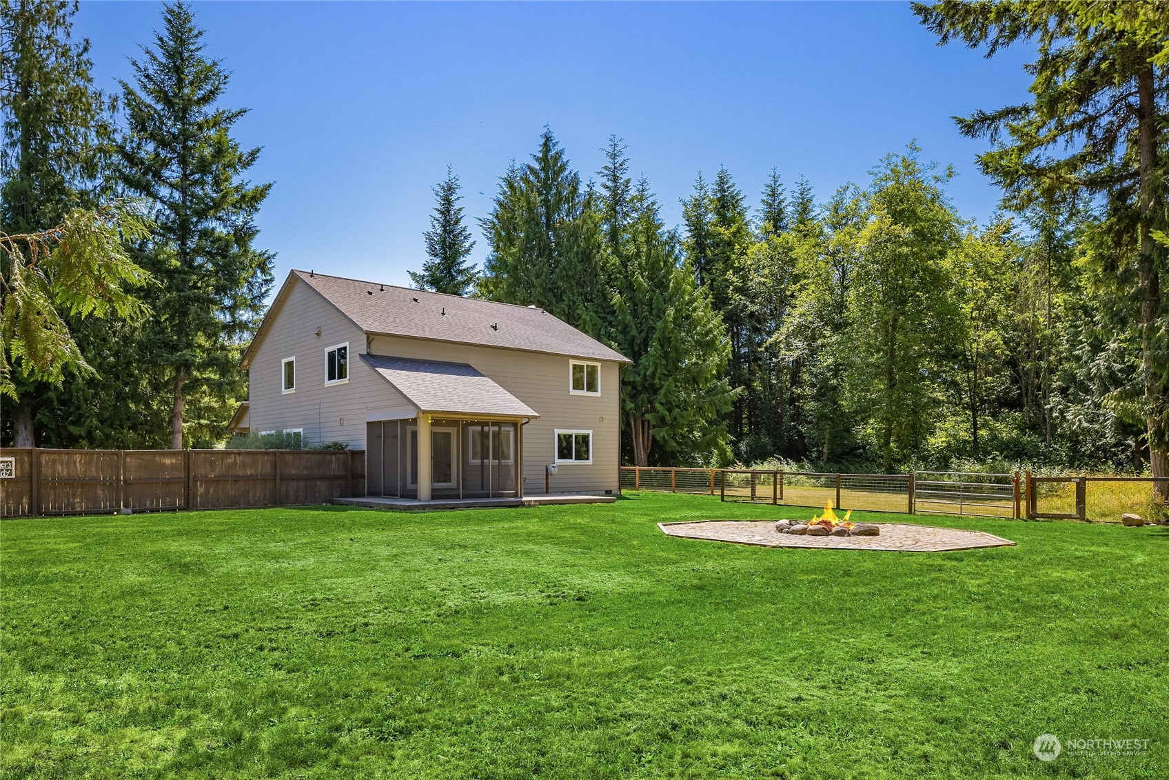 14809 Lindsay Loop SE