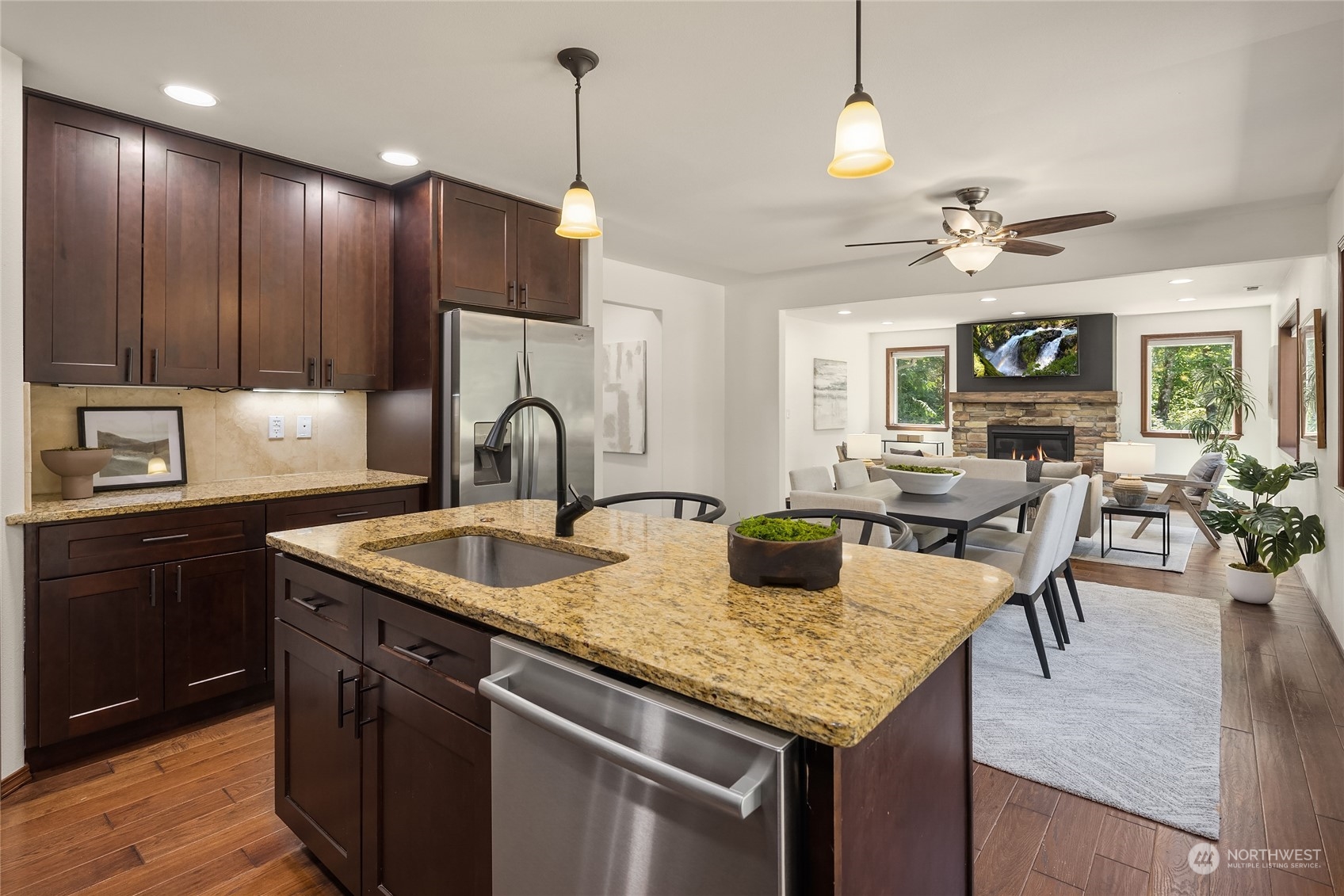 14809 Lindsay Loop SE